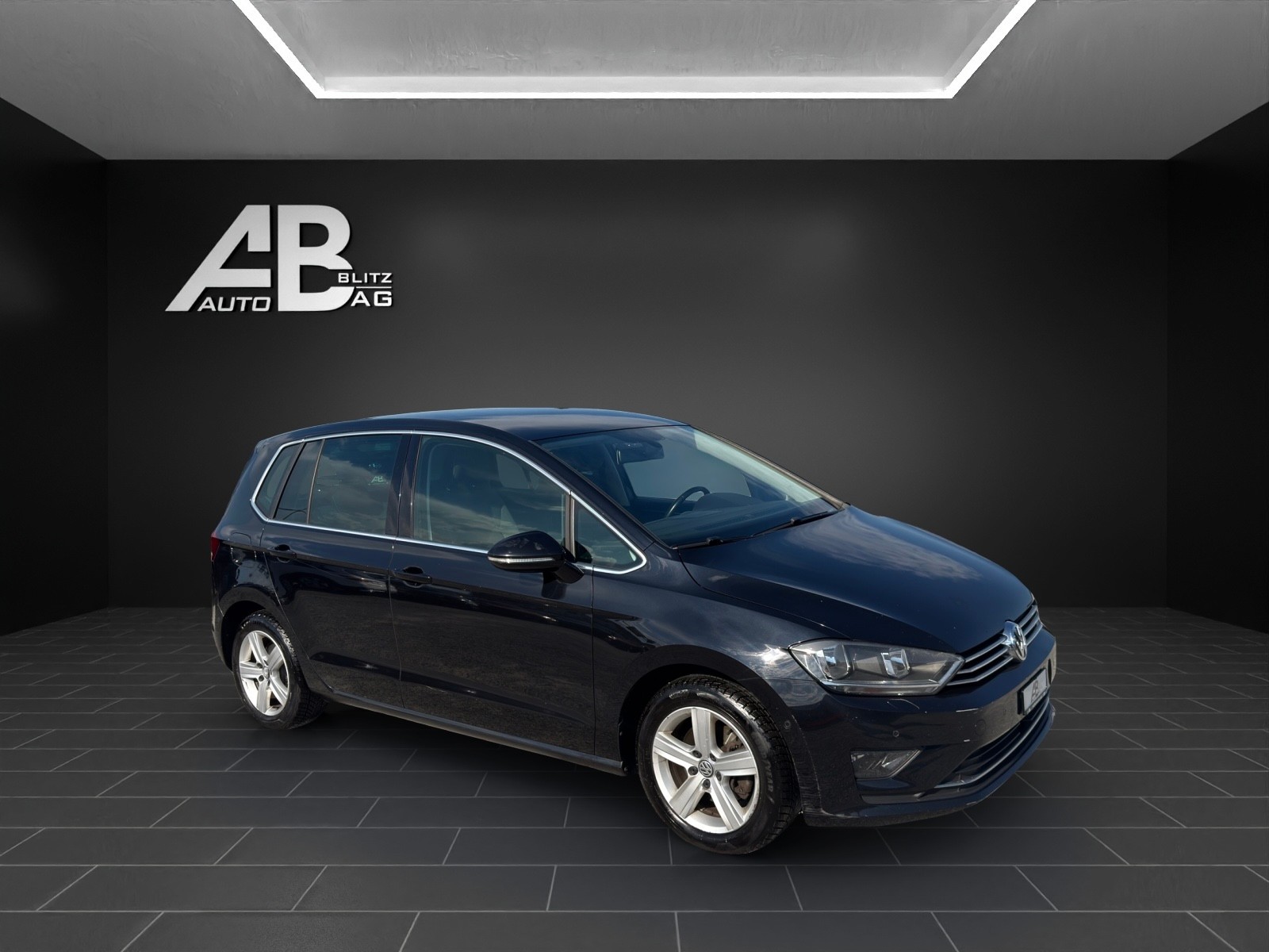 VW Golf Sportsvan 1.4 TSI Highline DSG-image-5