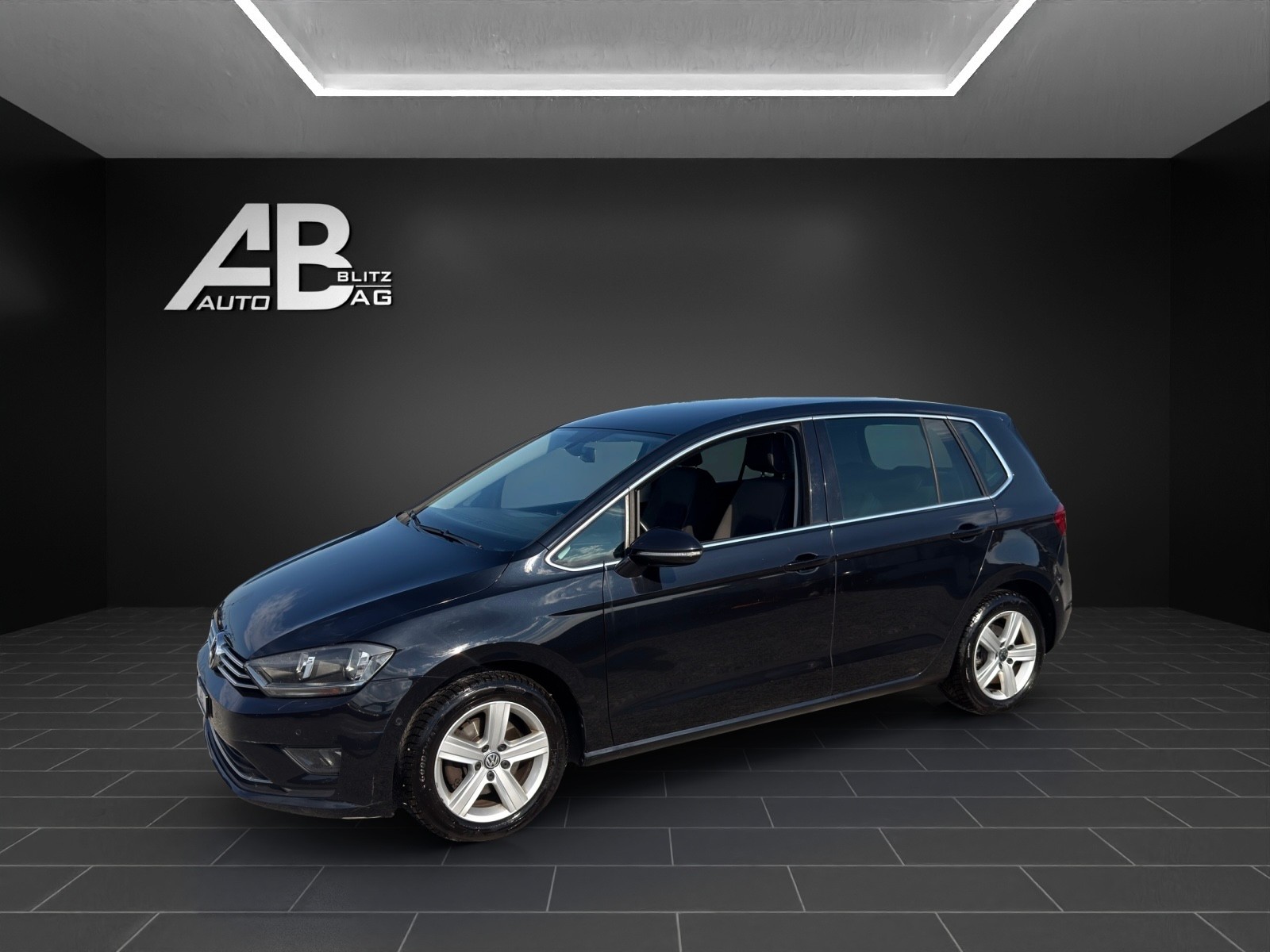 VW Golf Sportsvan 1.4 TSI Highline DSG-image-1