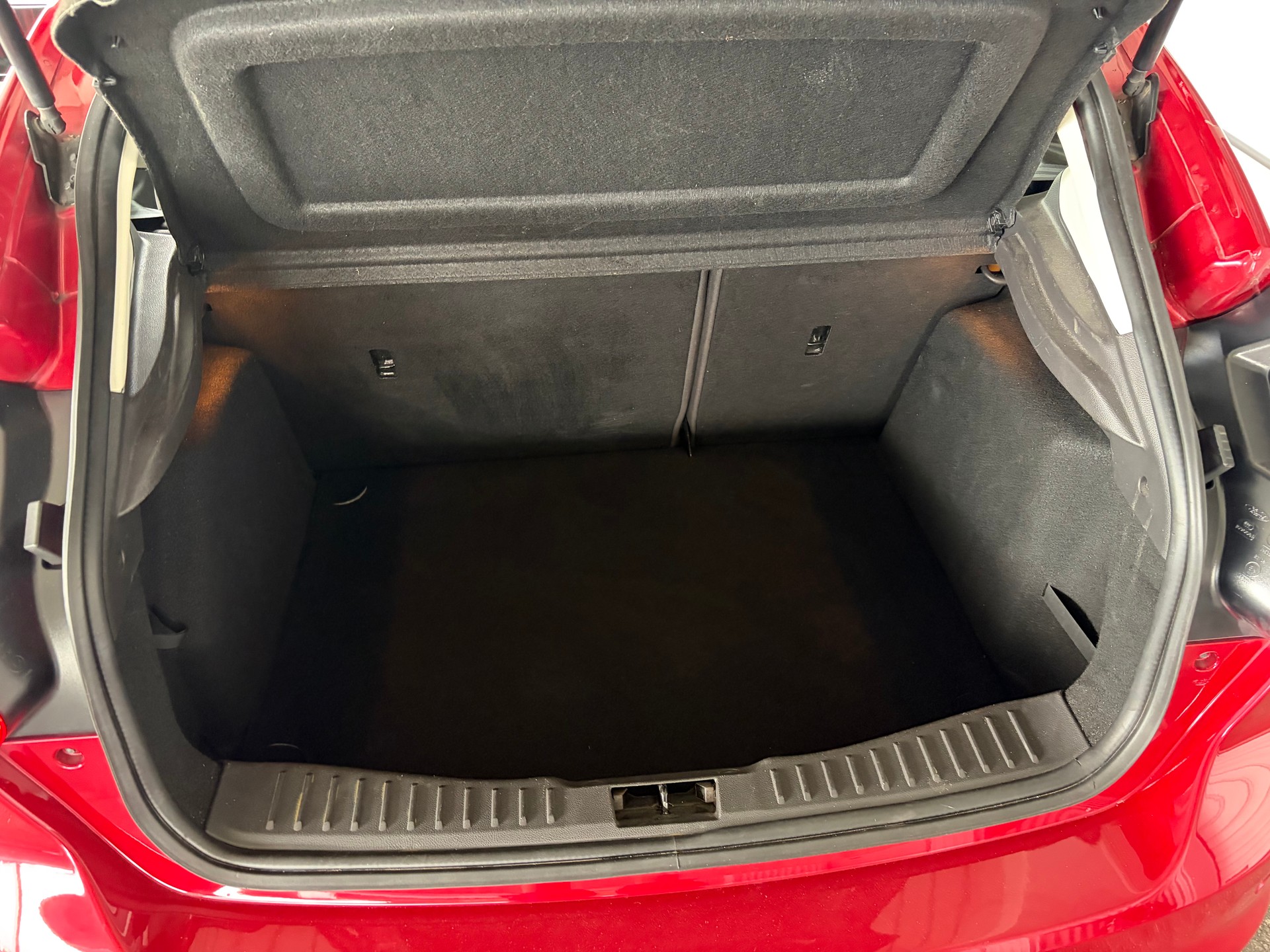 FORD Focus 1.6 SCTi Titanium-image-7
