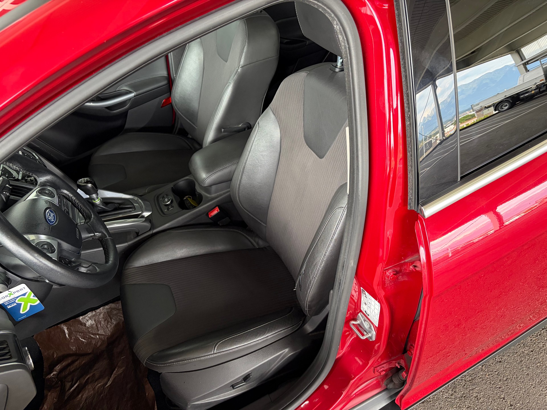 FORD Focus 1.6 SCTi Titanium-image-5