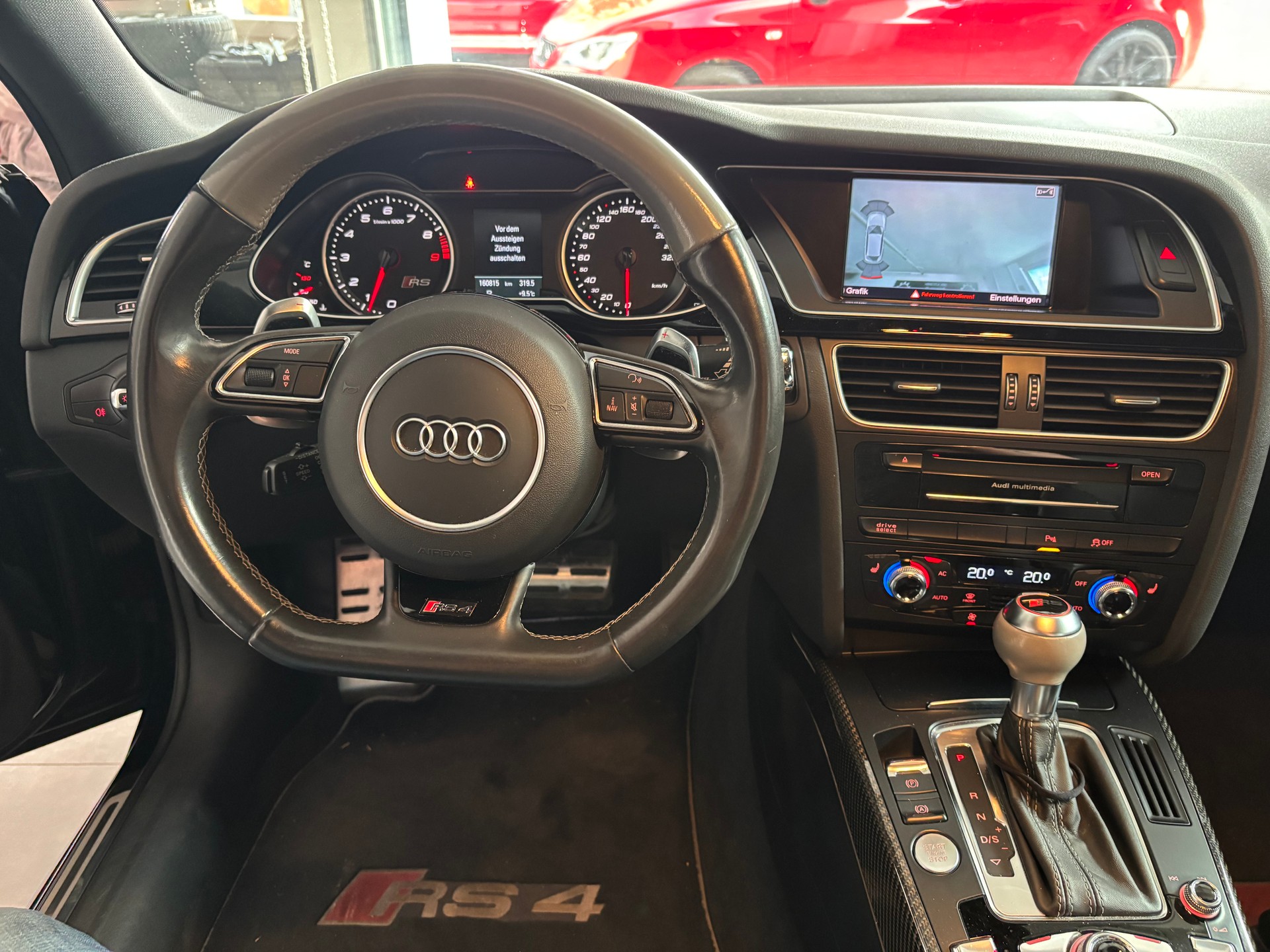 AUDI RS4 Avant 4.2 FSI V8 quattro S-tronic-image-12