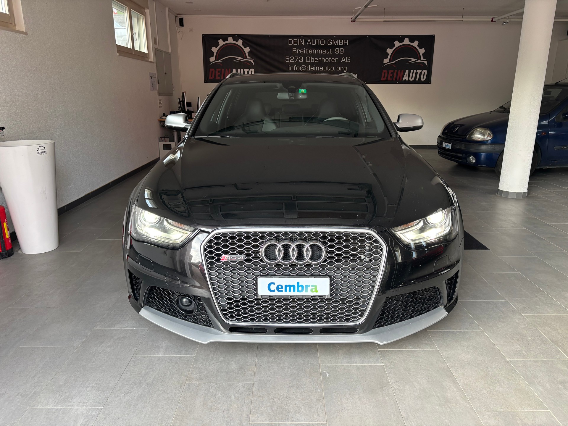 AUDI RS4 Avant 4.2 FSI V8 quattro S-tronic-image-7