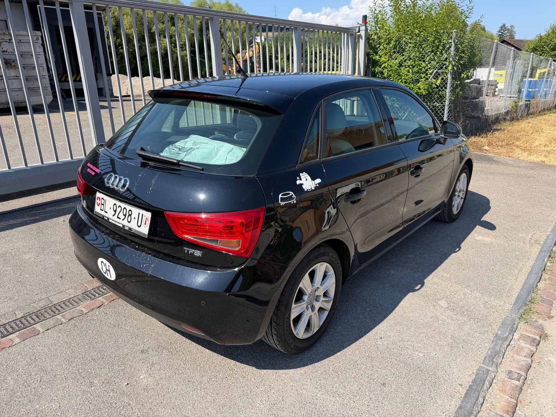 AUDI A1 Sportback 1.2 TFSI Attraction-image-2