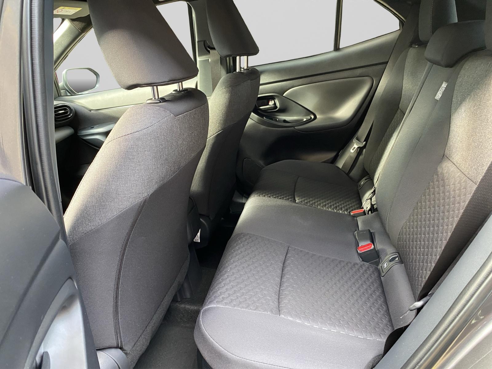 TOYOTA Yaris Cross 1.5 VVT-i HSD Trend AWD-i-image-8