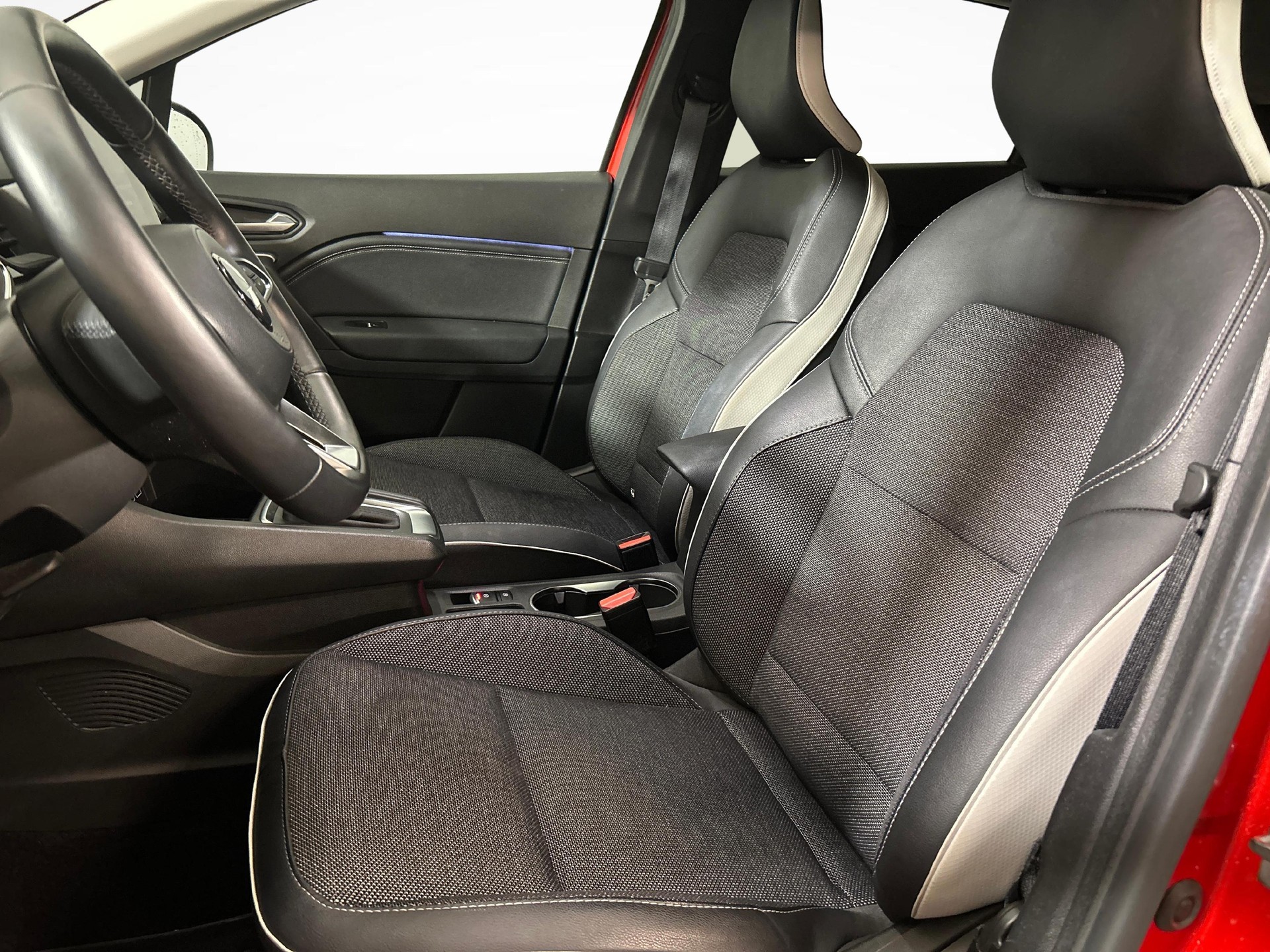 MITSUBISHI ASX 1.6 HEV Intense-image-2