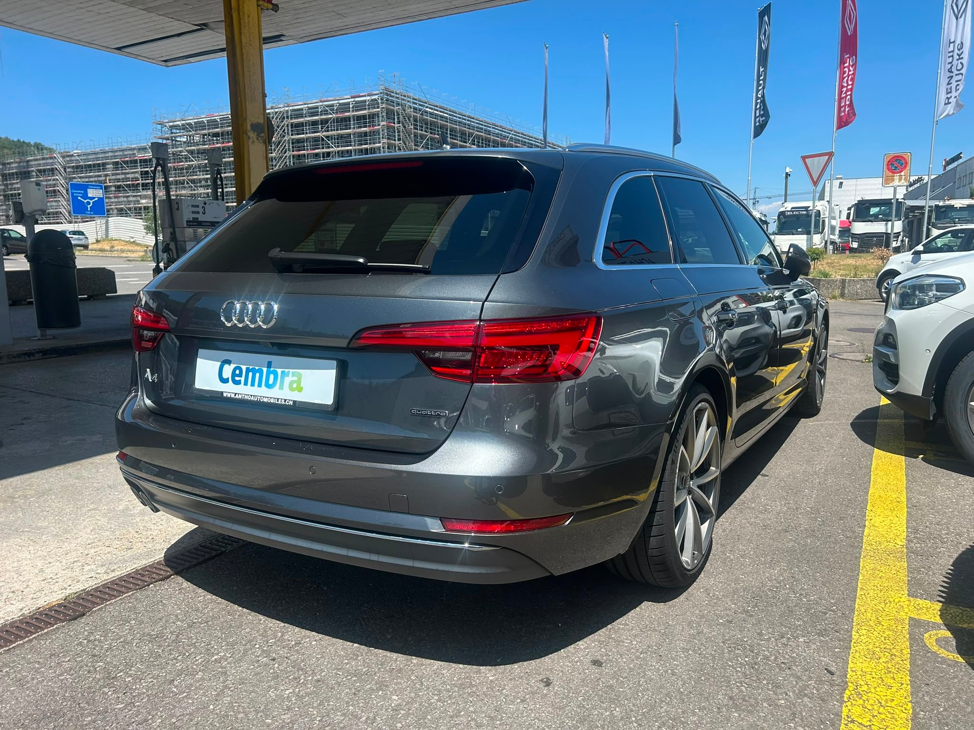 AUDI A4 Avant 2.0 TDI Sport quattro S-tronic-image-3