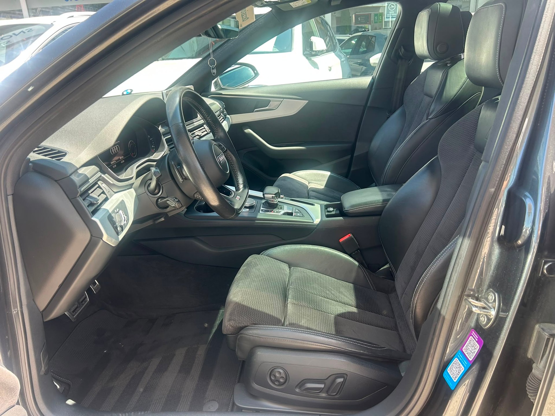 AUDI A4 Avant 2.0 TDI Sport quattro S-tronic-image-6