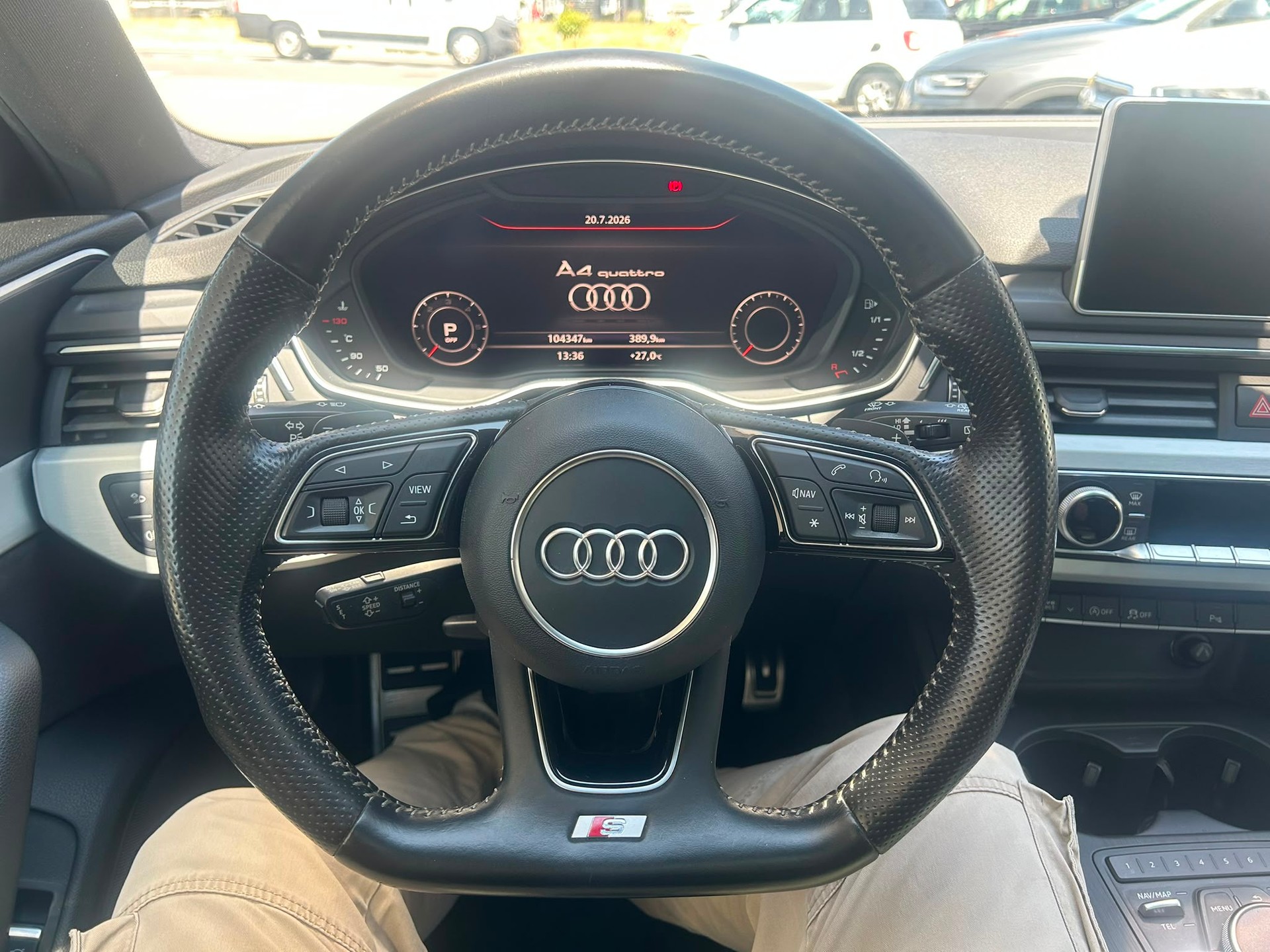 AUDI A4 Avant 2.0 TDI Sport quattro S-tronic-image-8