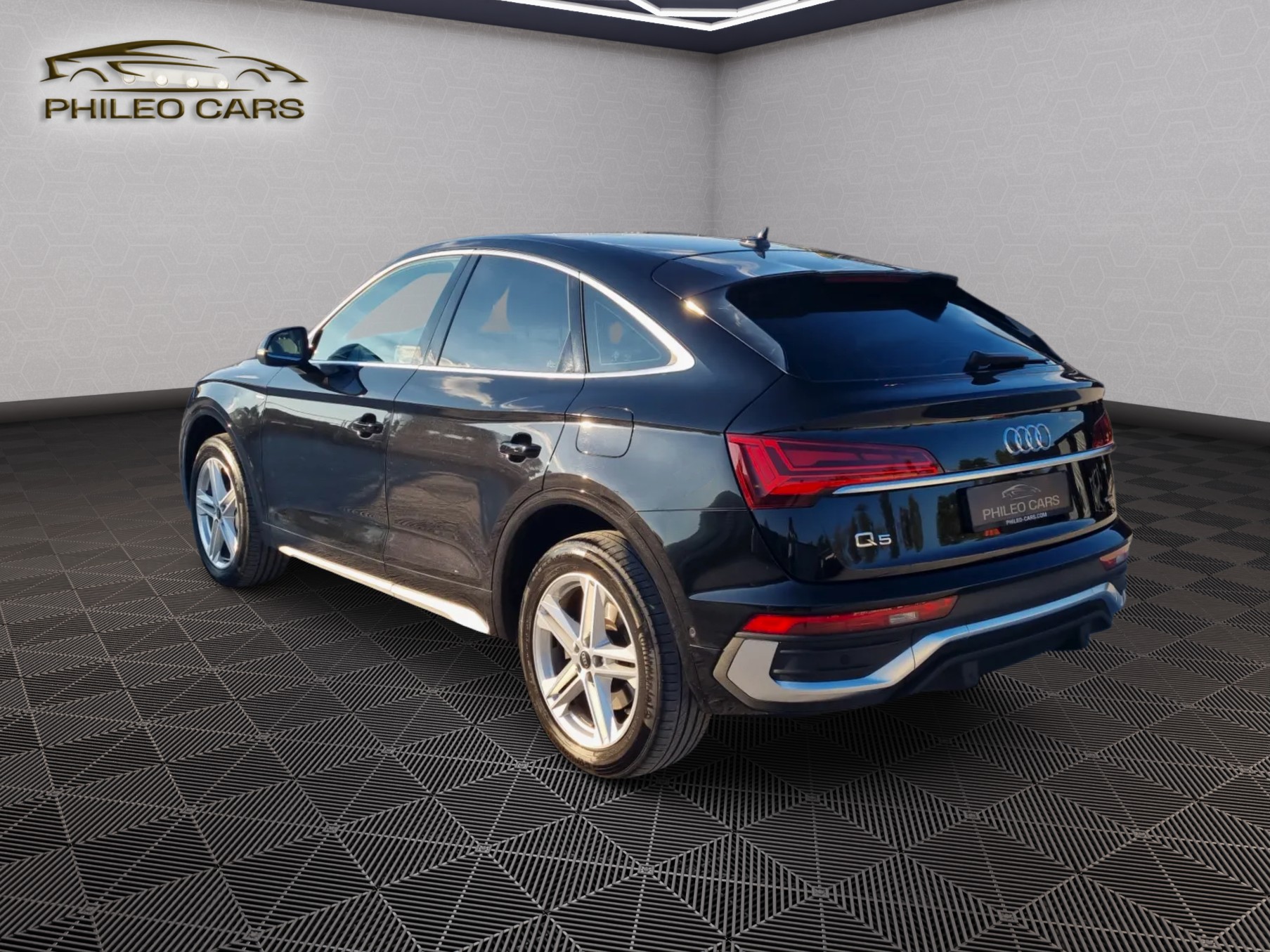 AUDI Q5 Sportback 50 TFSI e PHEV S line quattro S-tronic-image-6