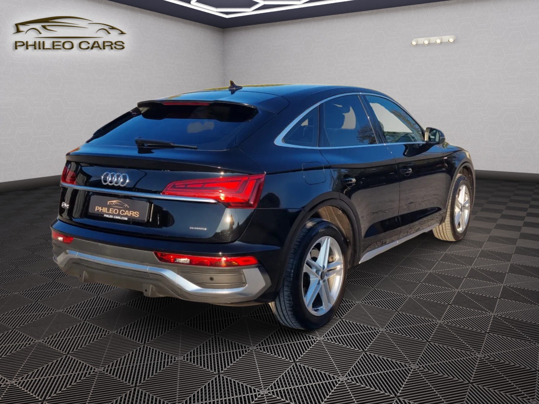 AUDI Q5 Sportback 50 TFSI e PHEV S line quattro S-tronic-image-5