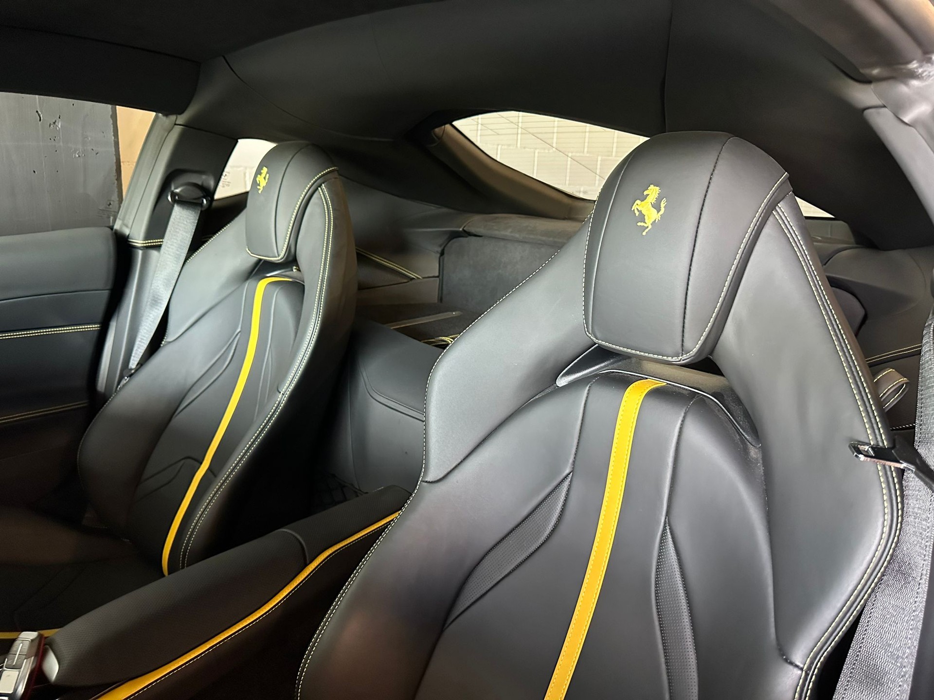 FERRARI 812 Superfast Atelier-Fahrzeug-image-6