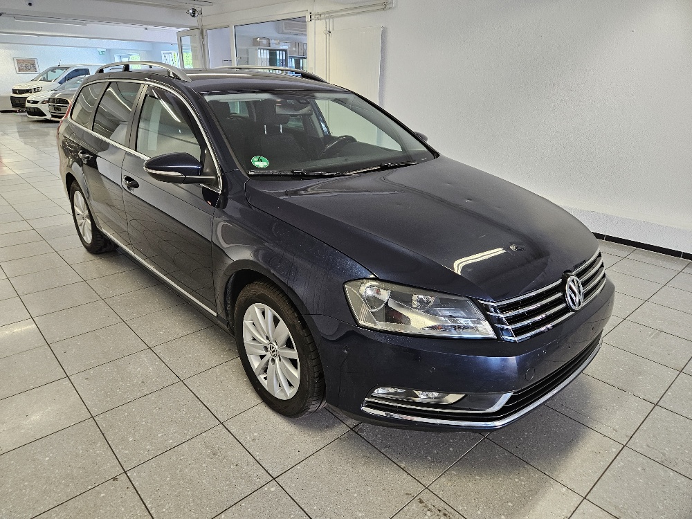 VW Passat Variant 2.0 TDI BMT Comfortline 4Motion-image-2