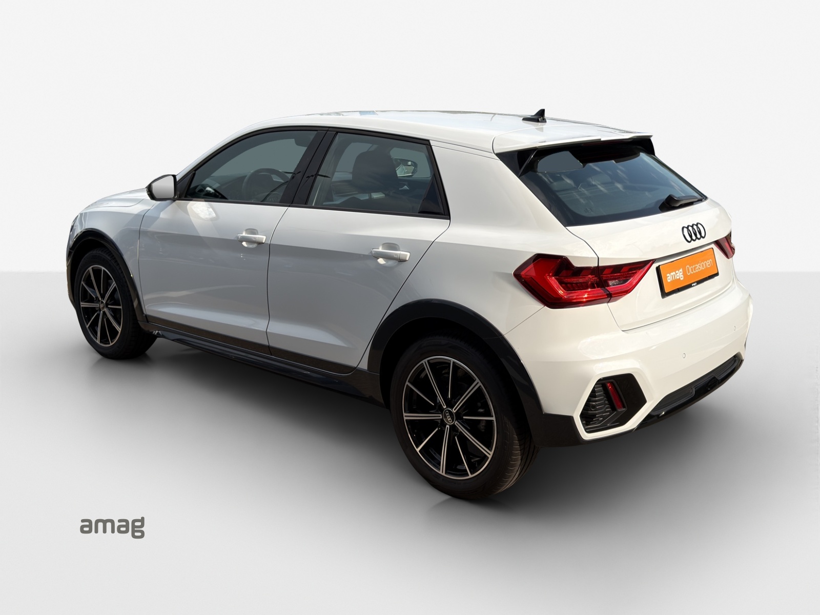 AUDI A1 allstreet 30 TFSI Attraction S-tronic-image-2