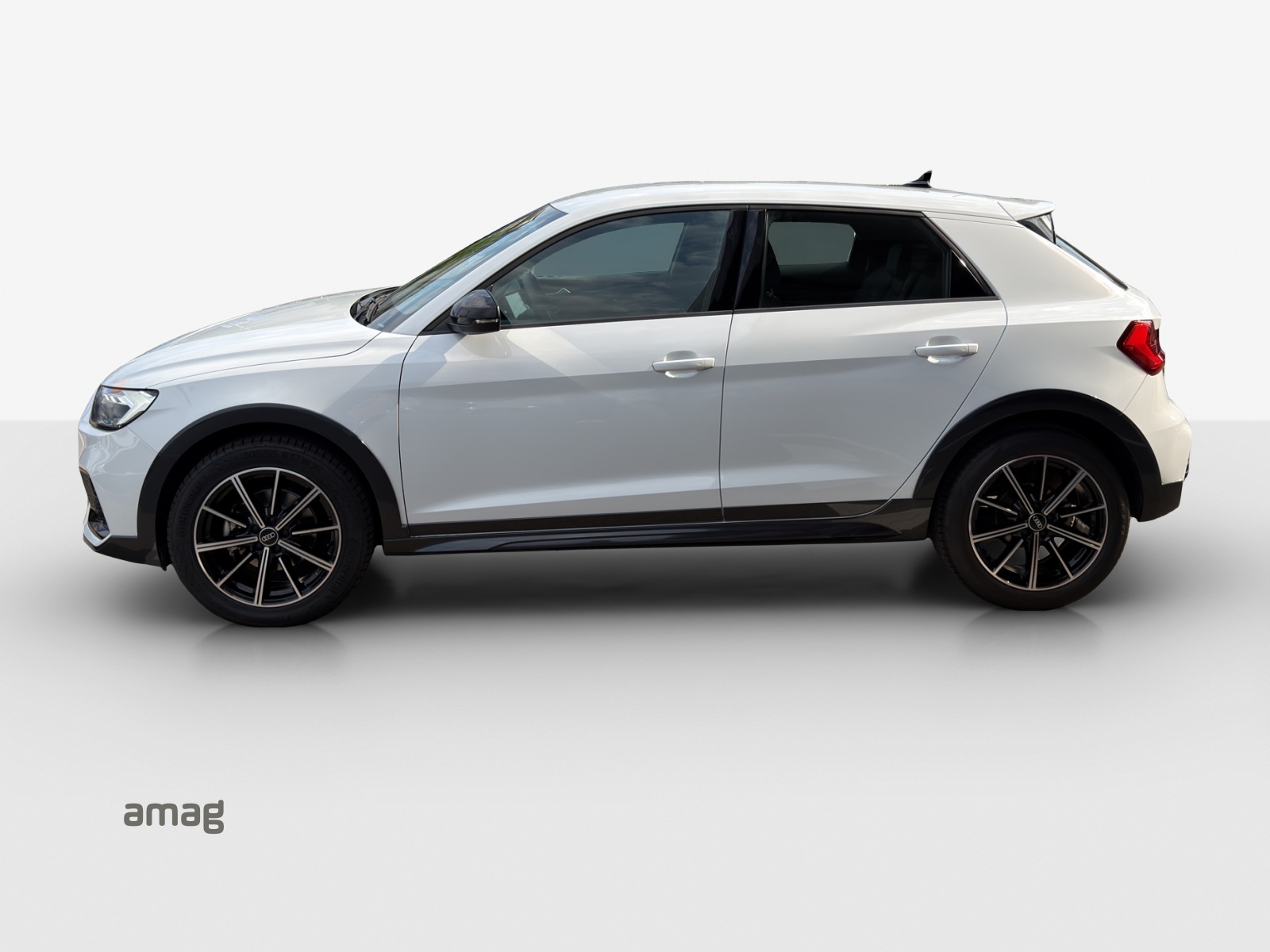 AUDI A1 allstreet 30 TFSI Attraction S-tronic-image-1