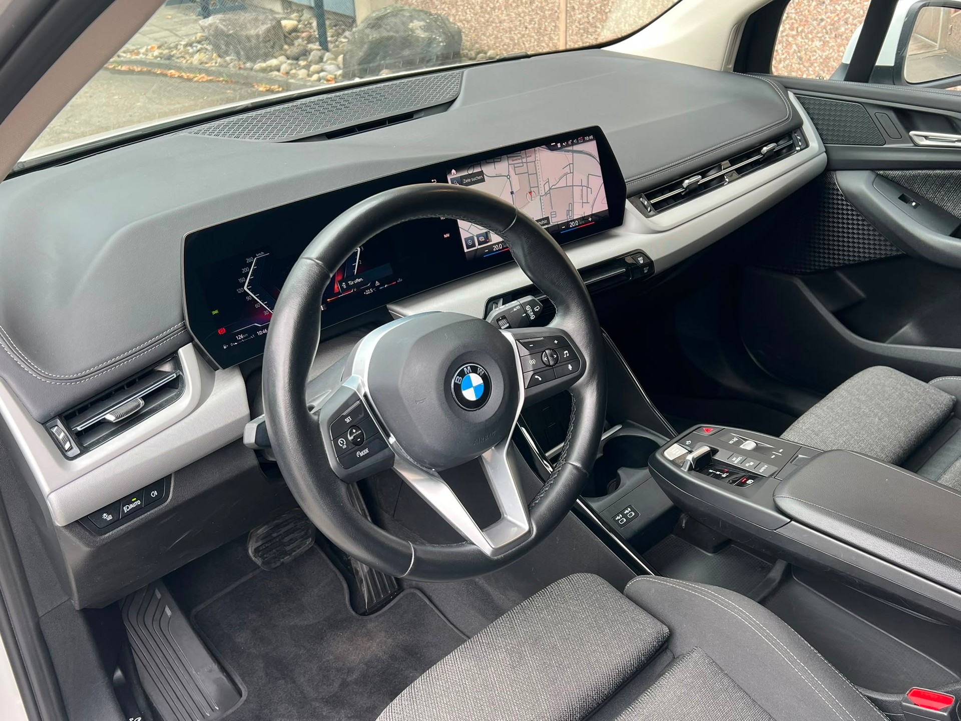 BMW 218d Active Tourer DKG-image-9