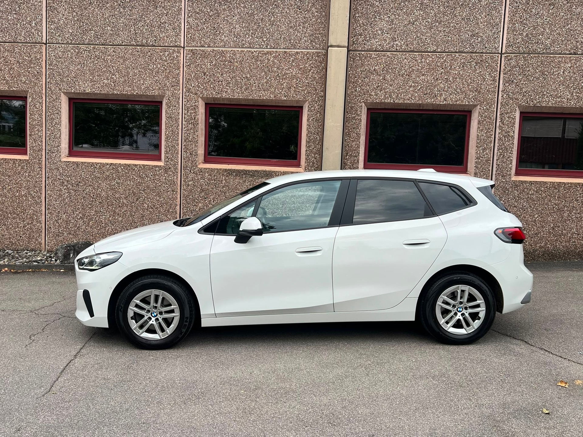 BMW 218d Active Tourer DKG-image-3