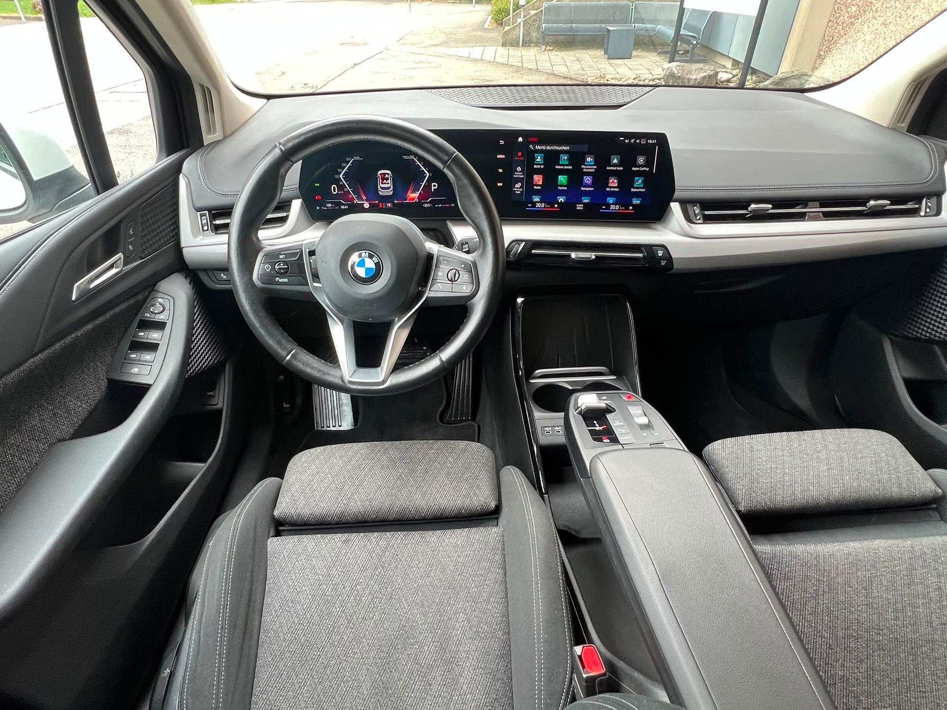 BMW 218d Active Tourer DKG-image-13
