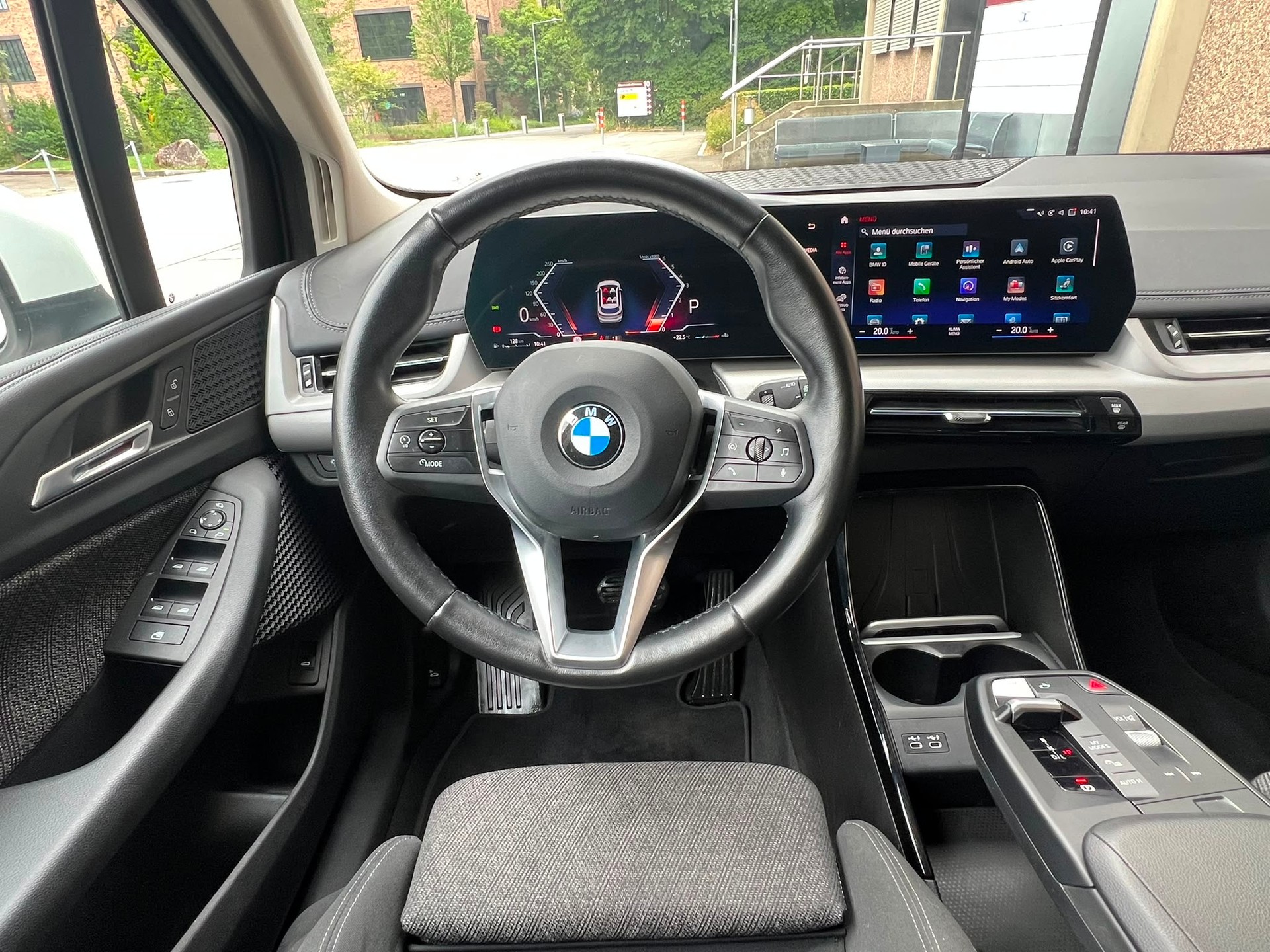 BMW 218d Active Tourer DKG-image-10