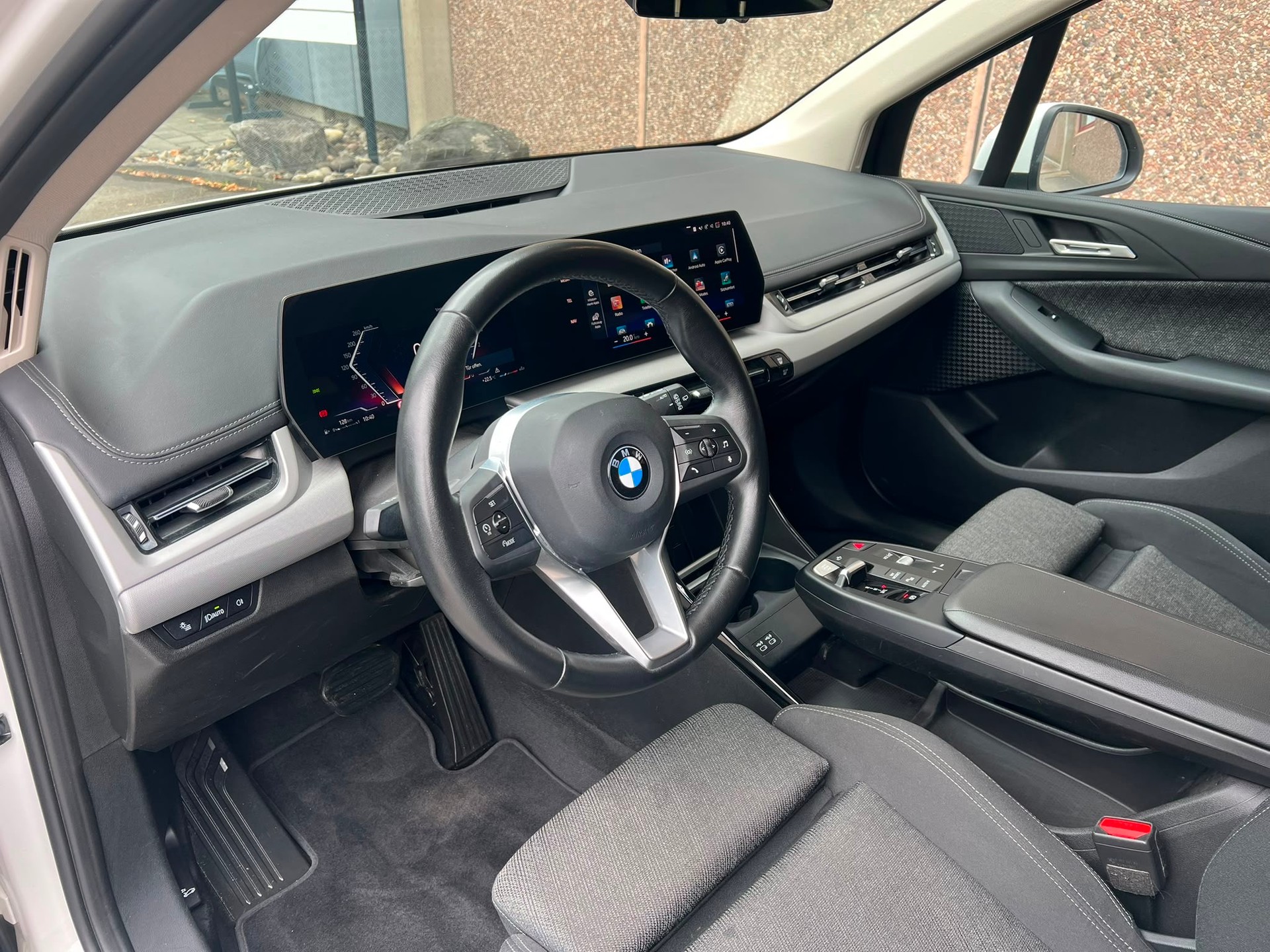 BMW 218d Active Tourer DKG-image-15