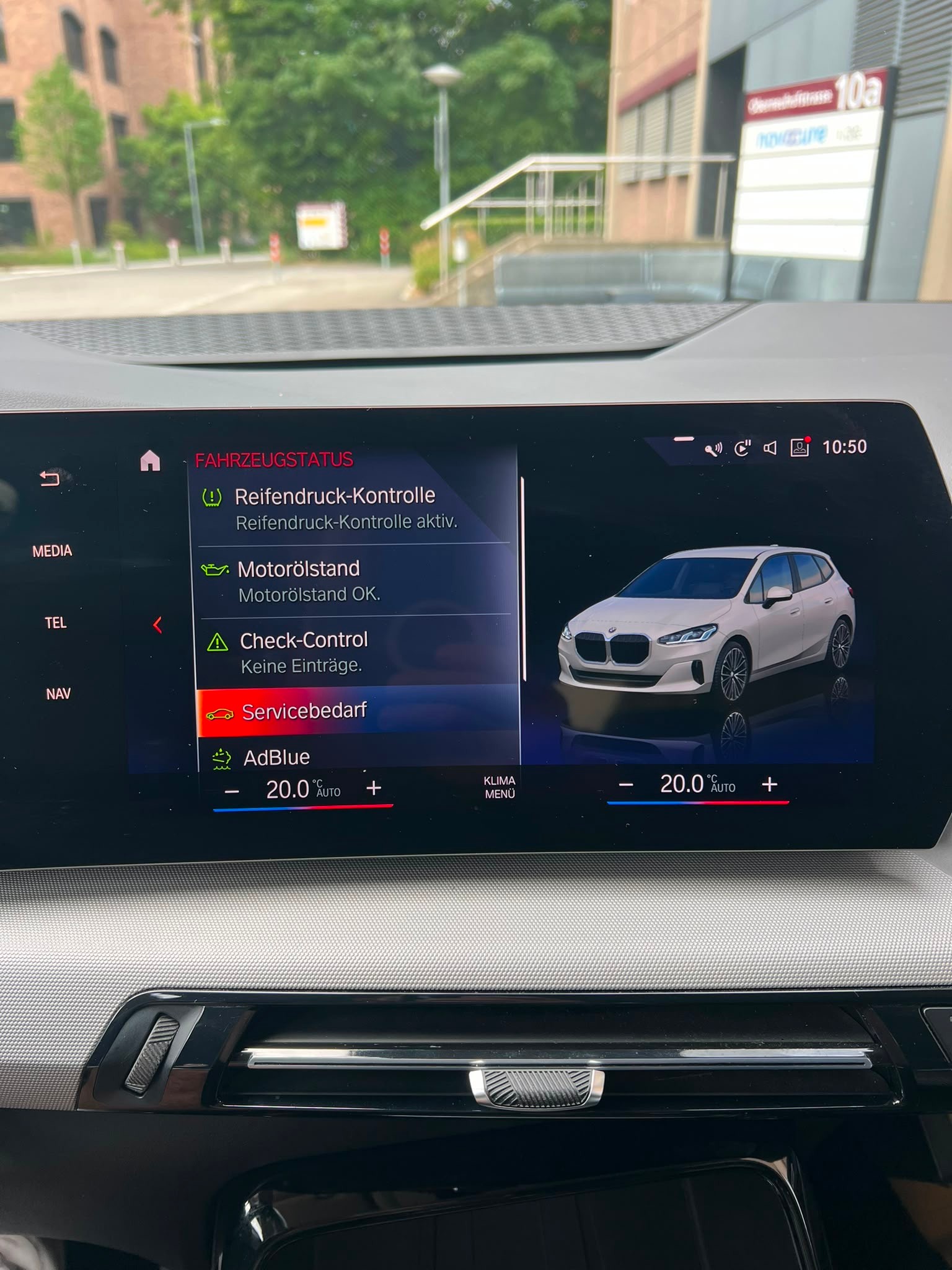 BMW 218d Active Tourer DKG-image-17