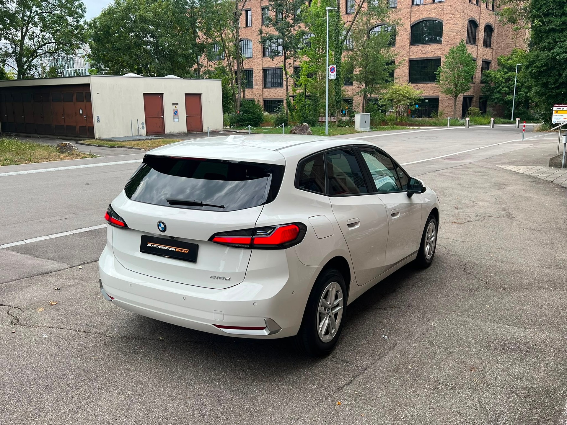 BMW 218d Active Tourer DKG-image-4