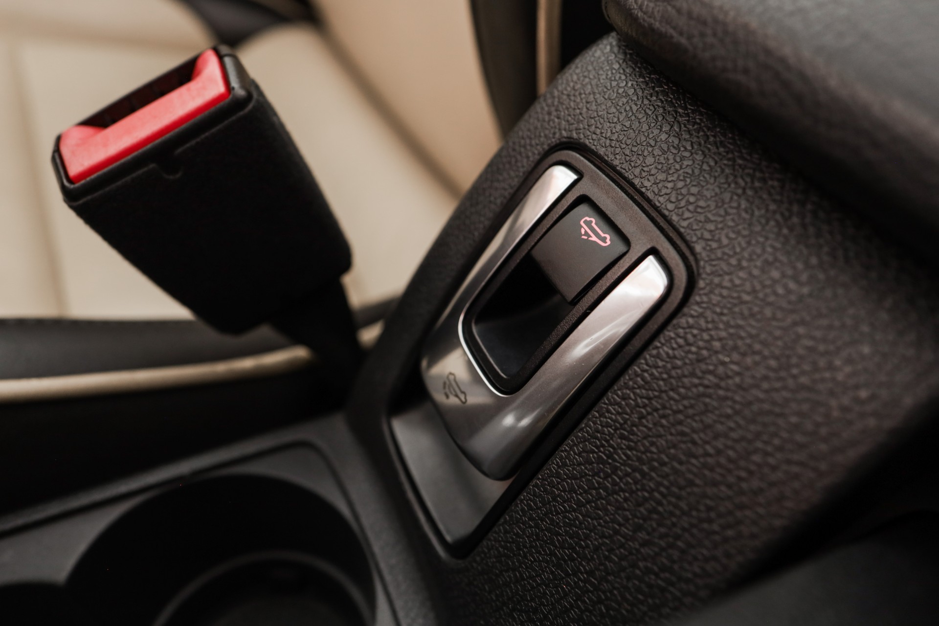 VW Eos 2.0 FSI Turbo-image-23