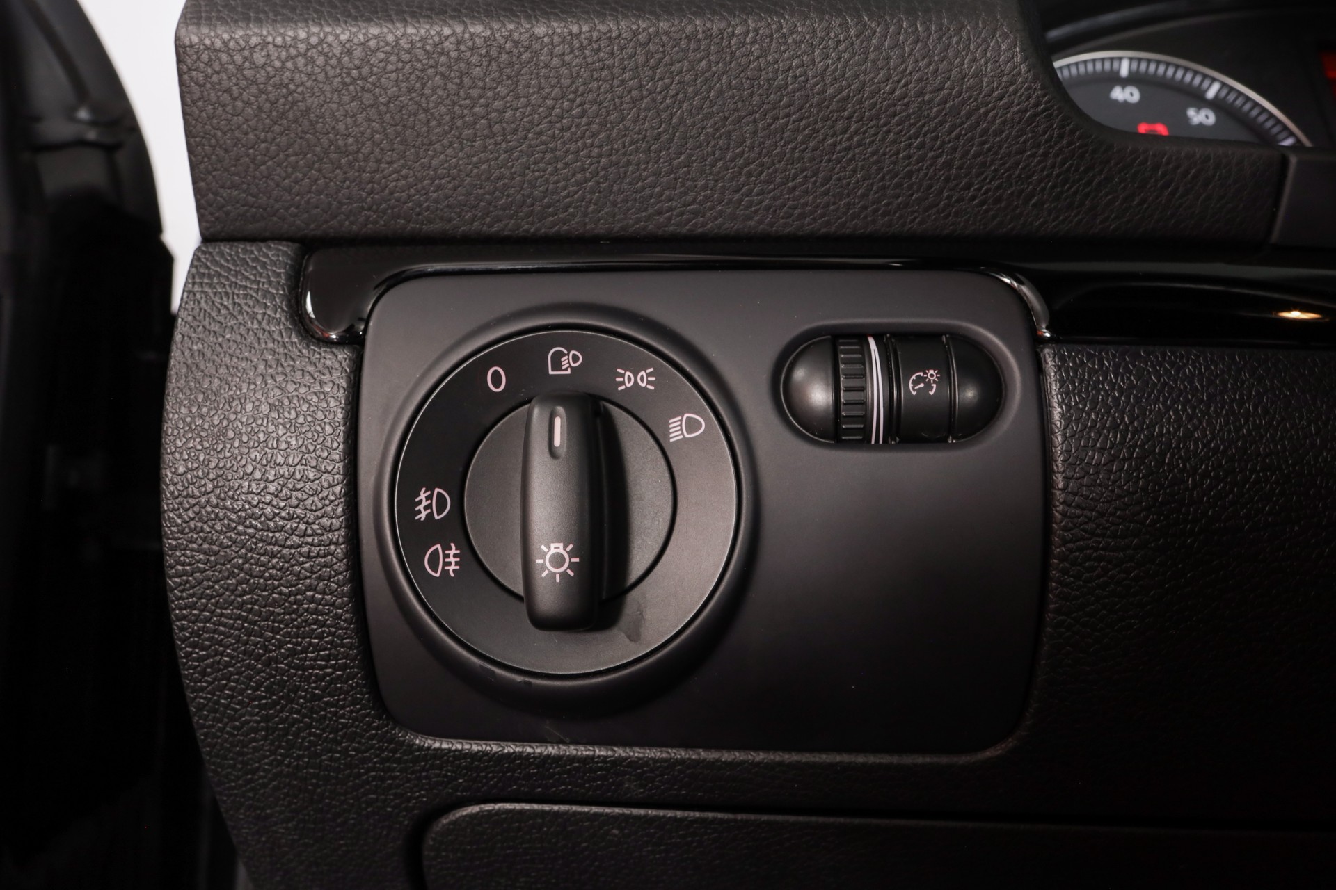 VW Eos 2.0 FSI Turbo-image-16