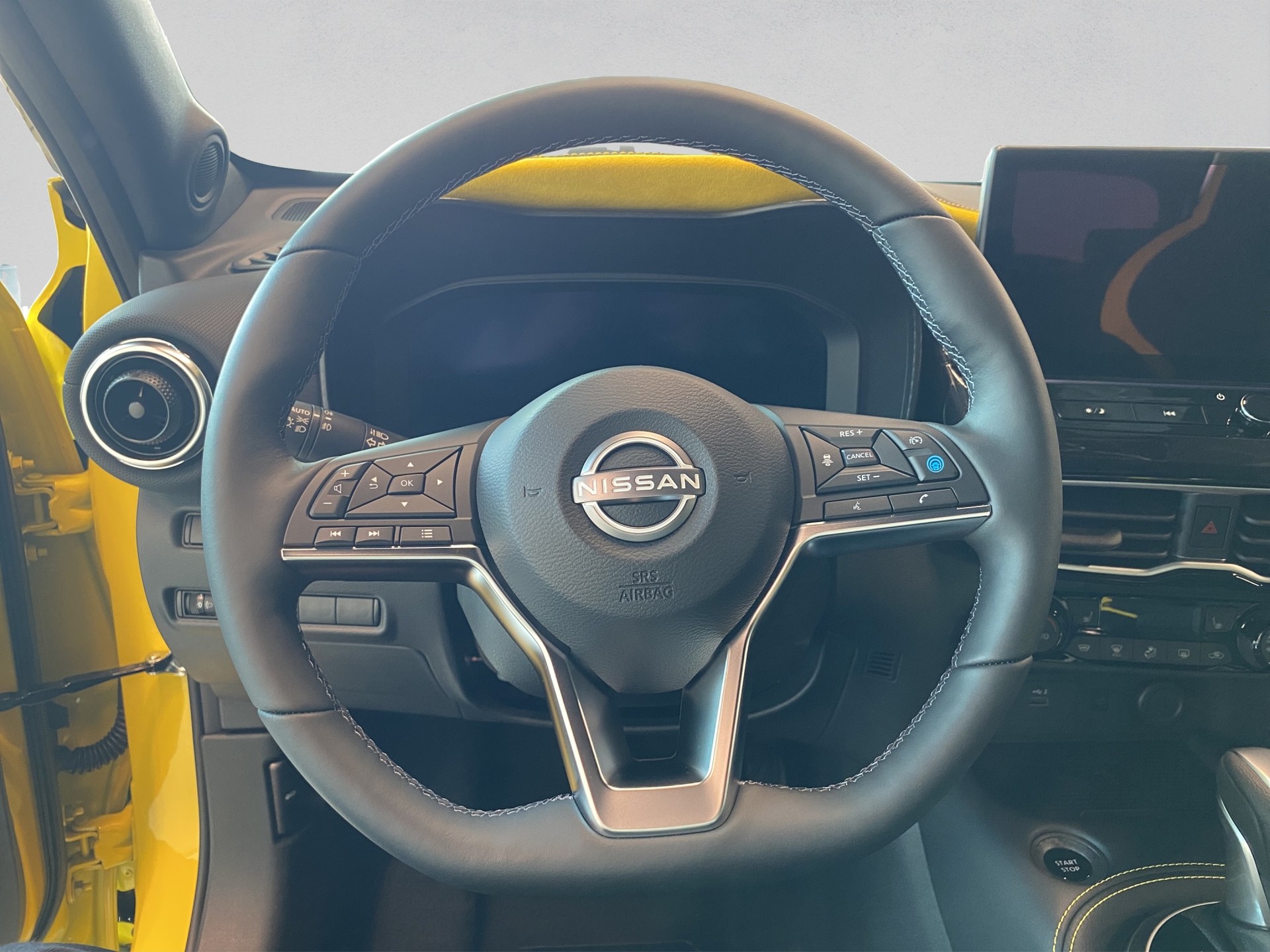 NISSAN Juke 1.6 FHEV N-Sport-image-9