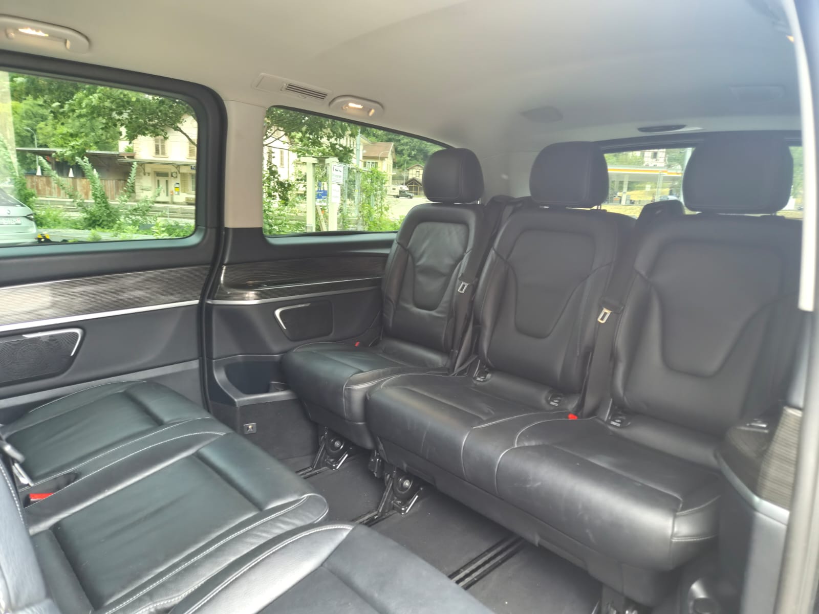 MERCEDES-BENZ V 300 d extralang Avantgarde 9G-Tronic-image-5