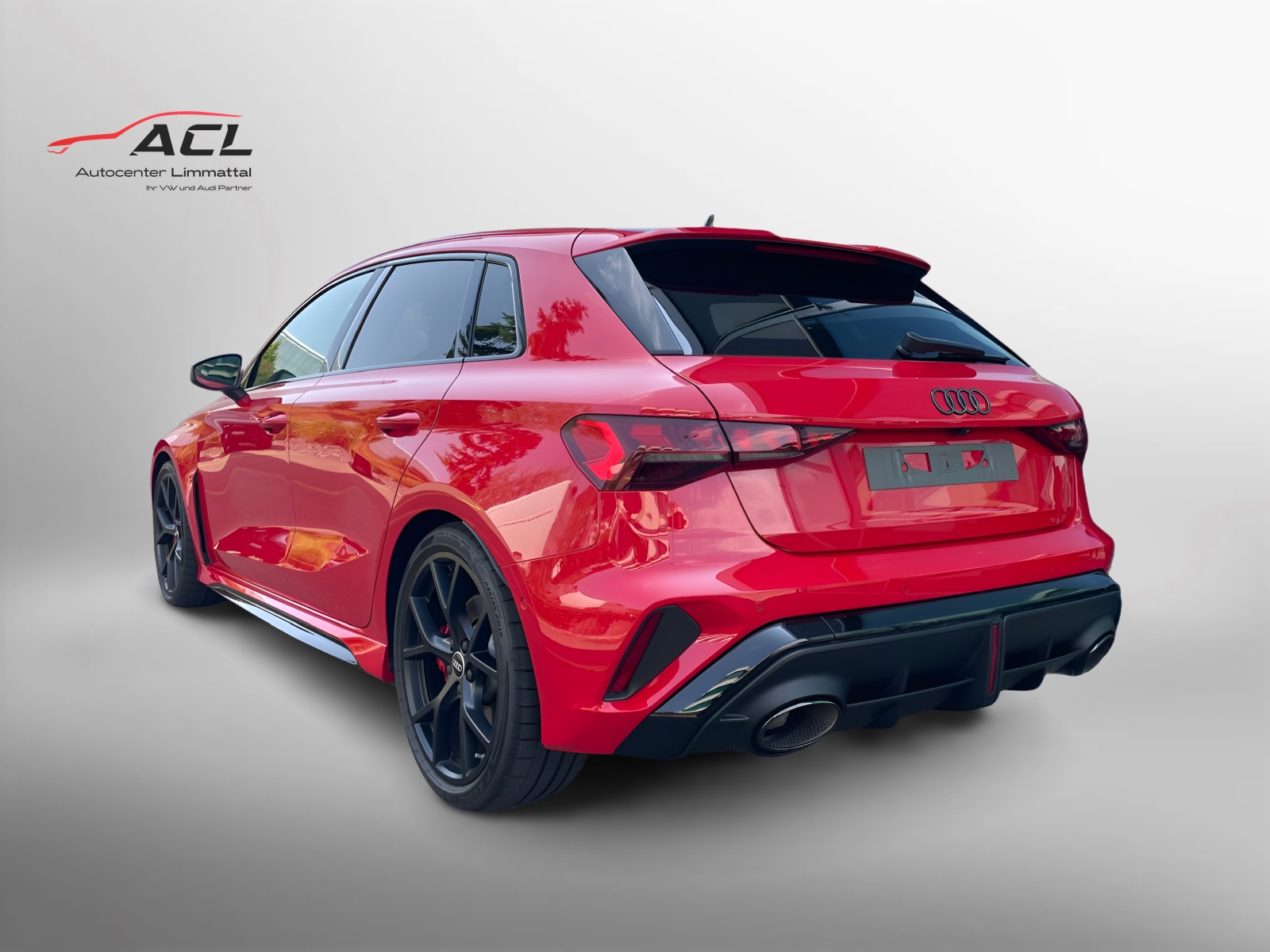 AUDI RS3 Sportback 2.5 TSI quattro S-tronic-image-8