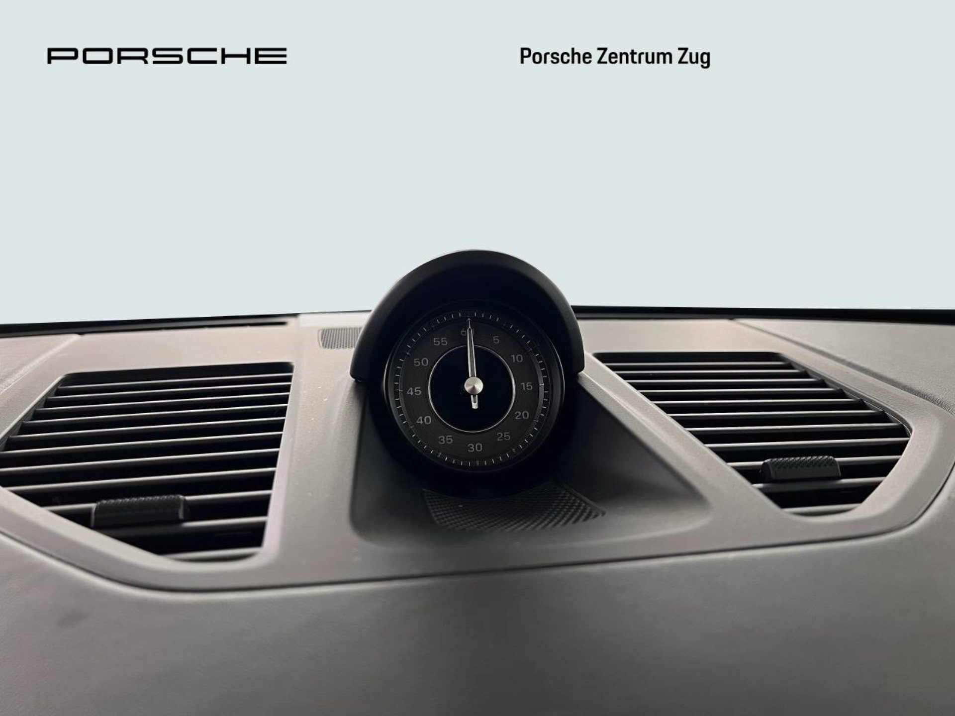 PORSCHE 911 Turbo S-image-26