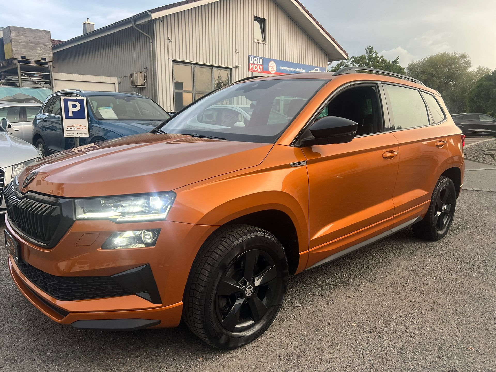 SKODA Karoq 2.0 TDI CR Sport Line 4x4 DSG-image-1