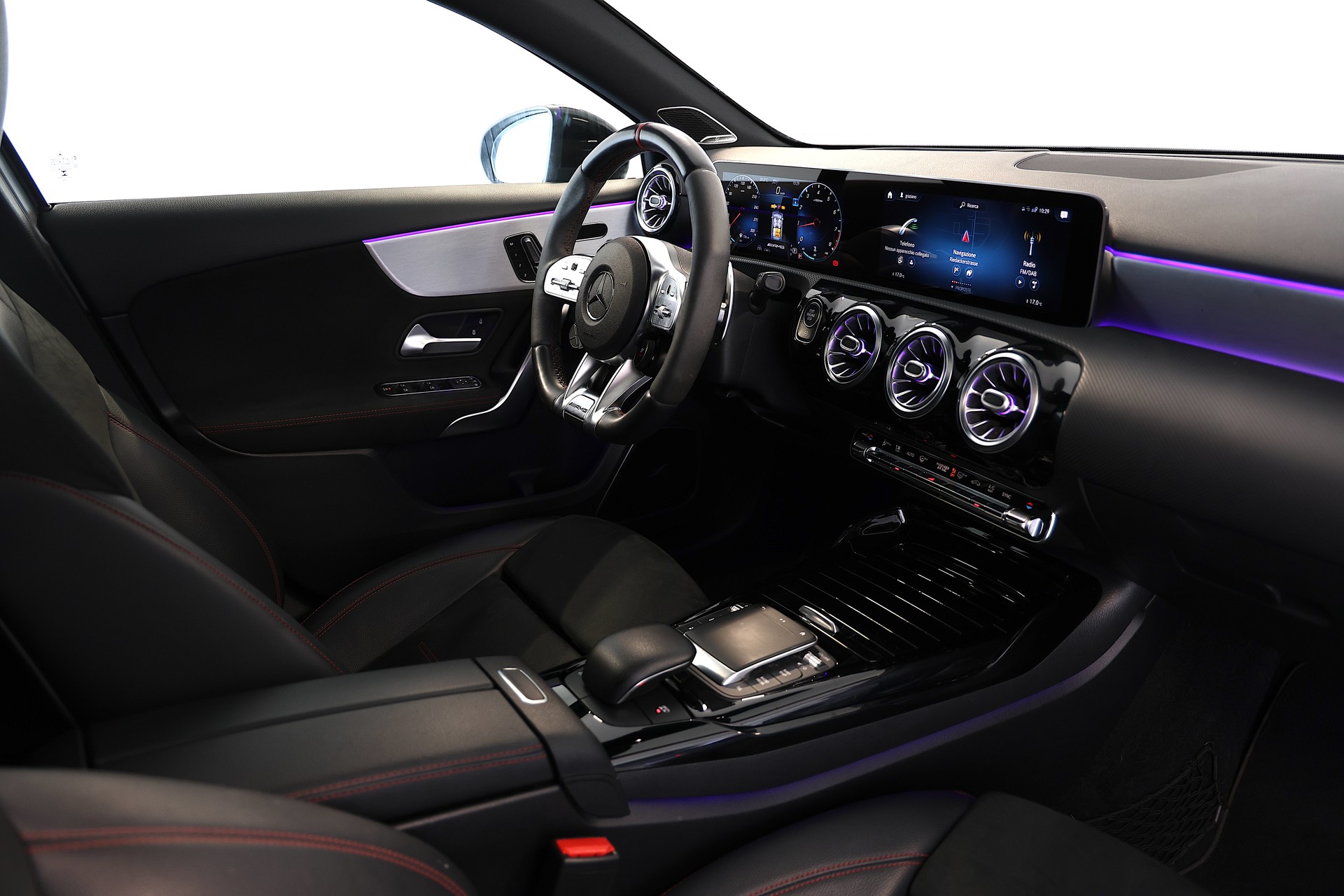 MERCEDES-BENZ A 45 S AMG 4matic+ *Akrapovic*-image-14