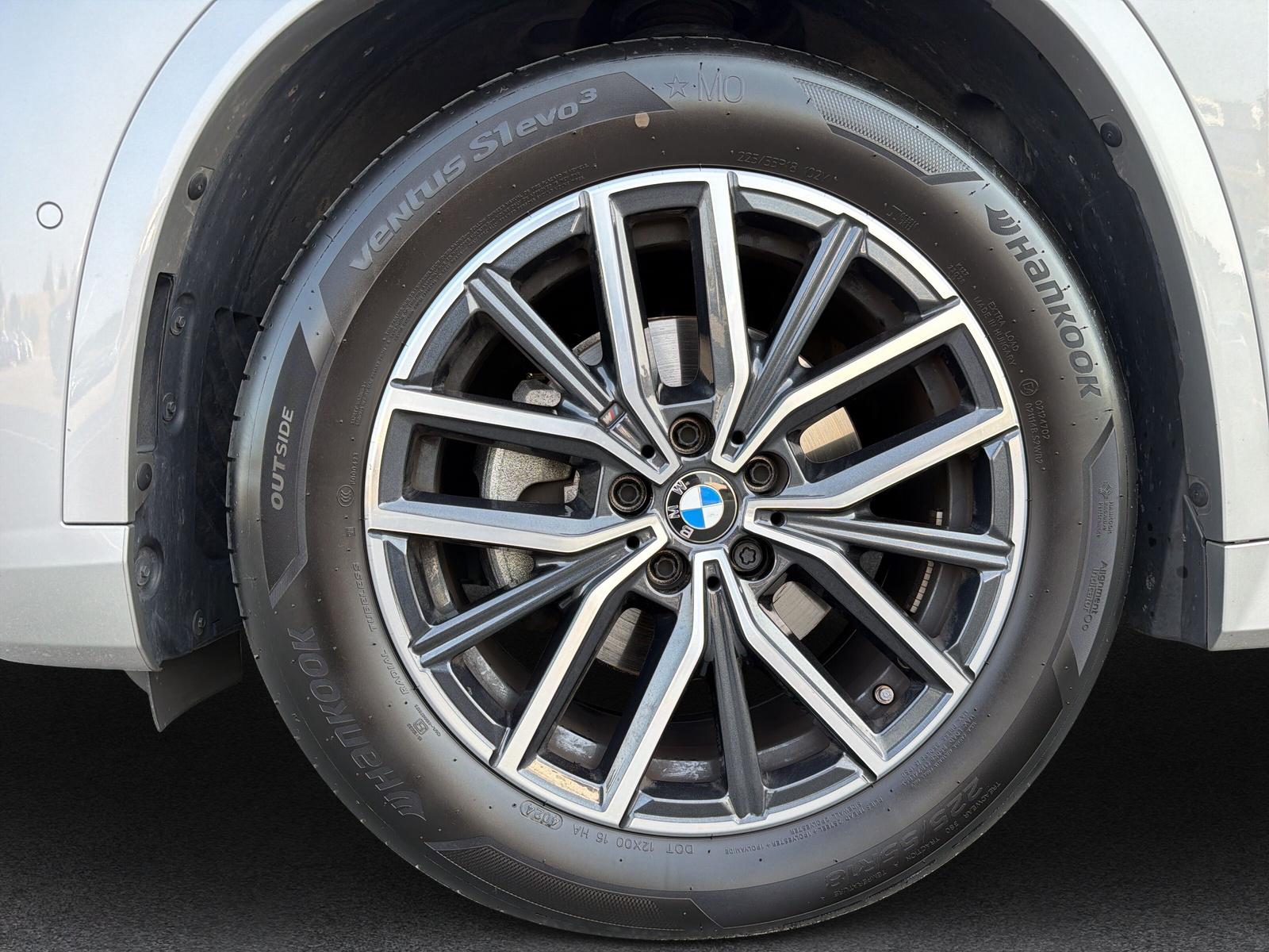 BMW X1 20d xDrive paddles-image-9