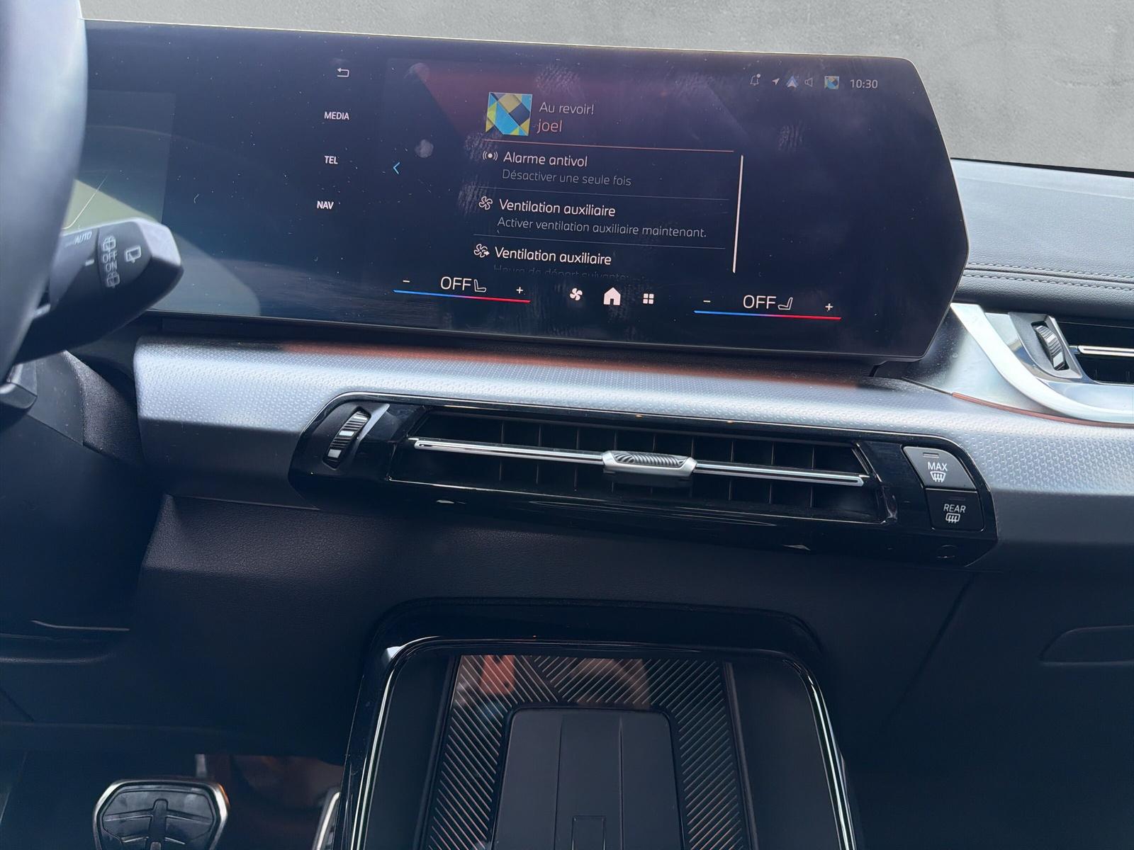 BMW X1 20d xDrive paddles-image-17