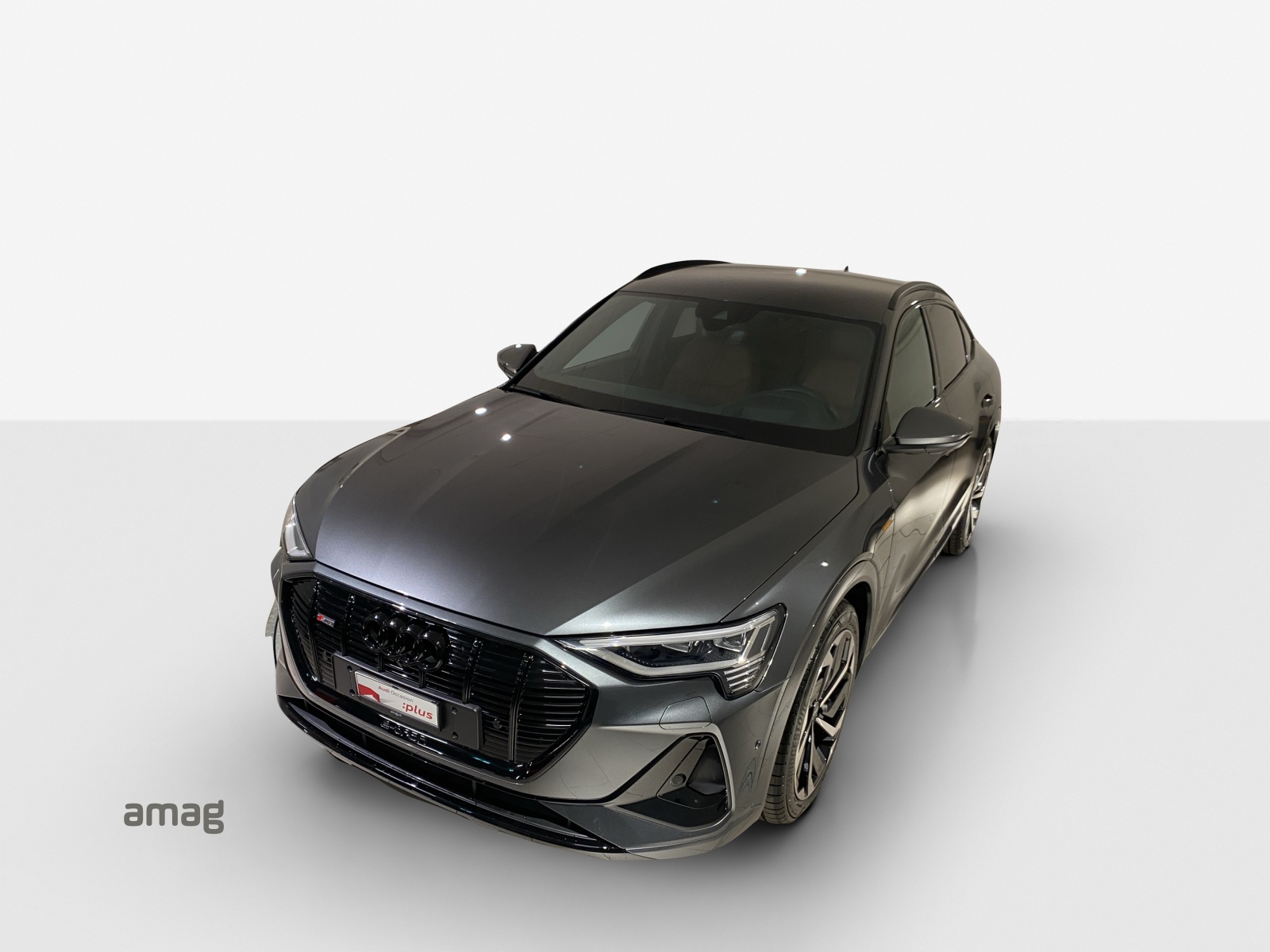 AUDI e-tron 55 Sportback S Line quattro-image-16