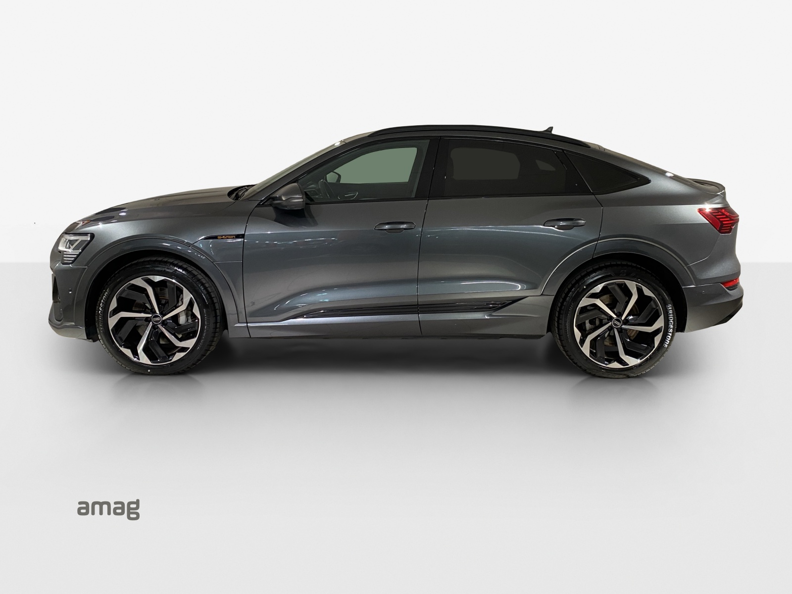 AUDI e-tron 55 Sportback S Line quattro-image-1