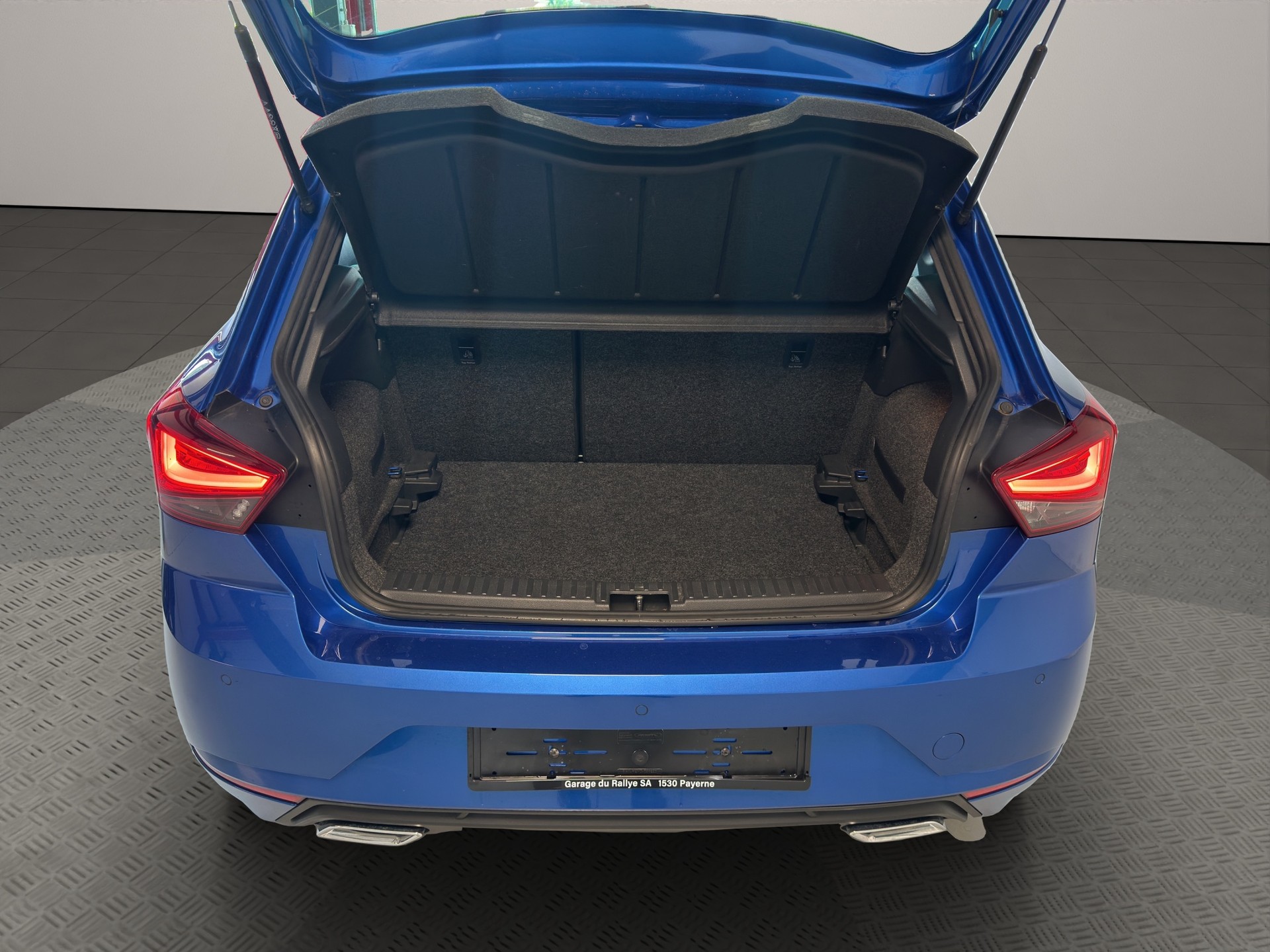 SEAT Ibiza 1.0 EcoTSI Hola FR DSG-image-6