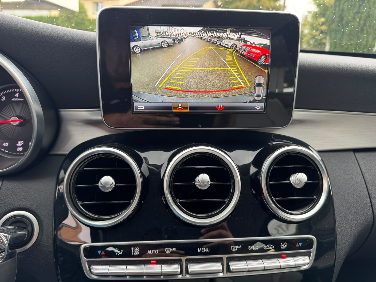 MERCEDES-BENZ C 200 Avantgarde-image-11