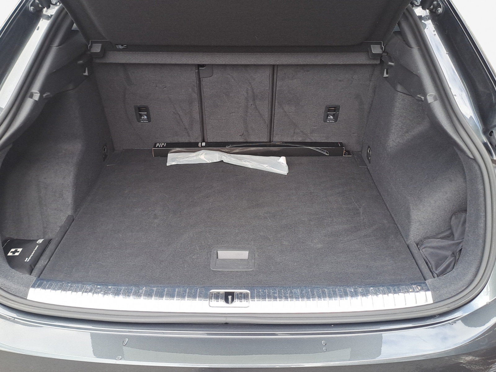 AUDI Q3 Sportback 35 TFSI S line Attraction S-tronic-image-12