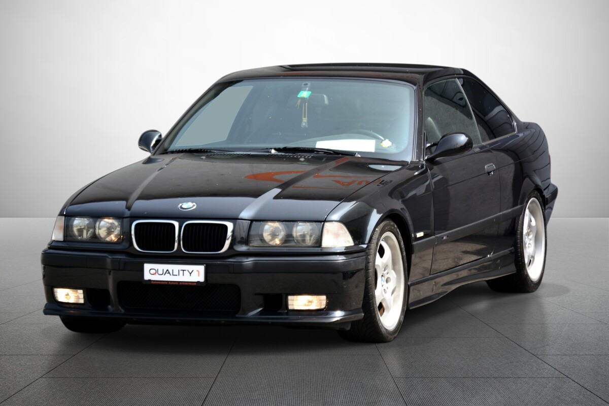 BMW 323i Coupé Sport Edition-image-1