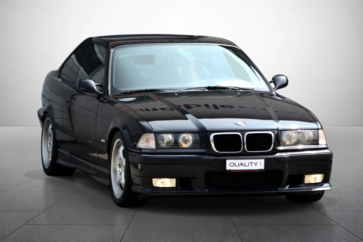BMW 323i Coupé Sport Edition-image-2