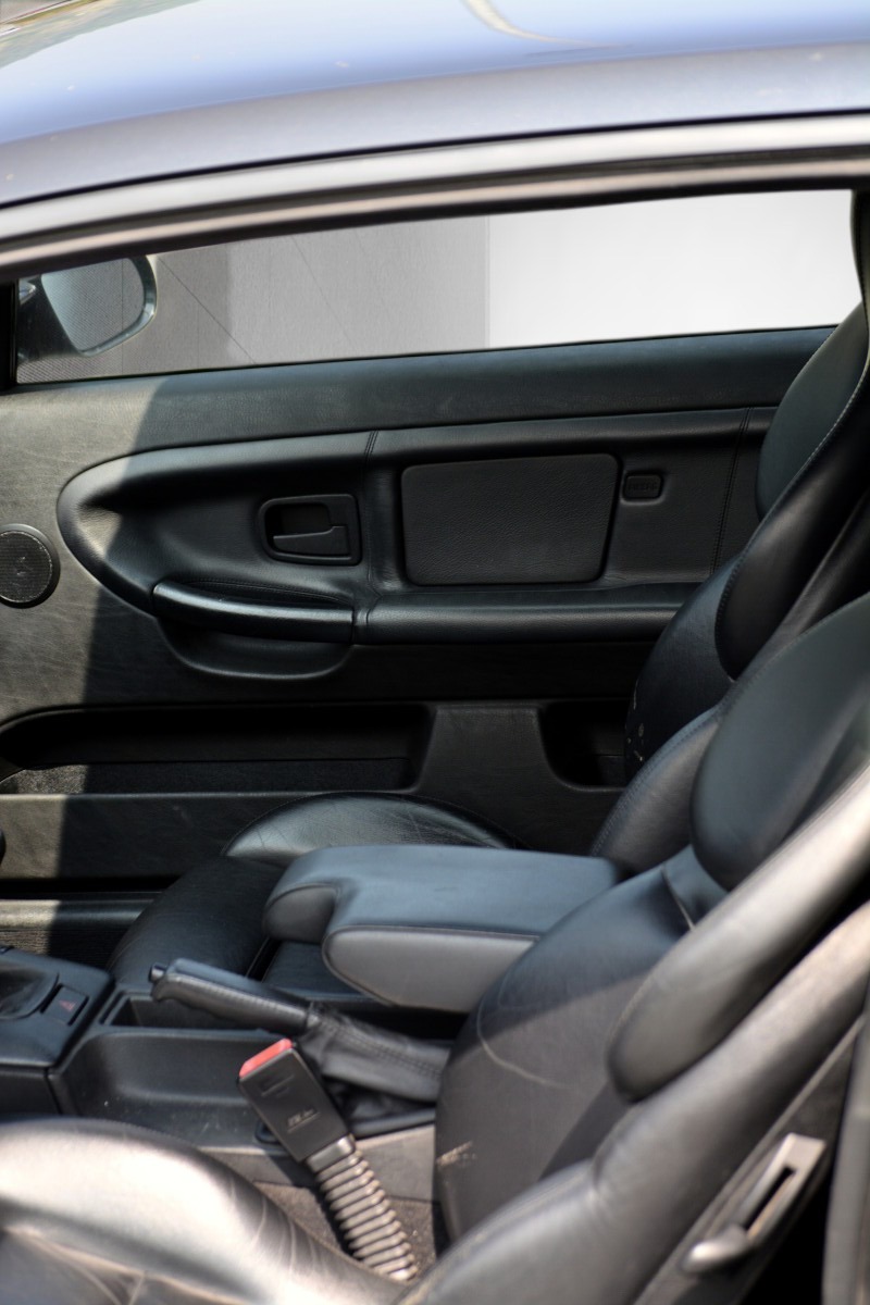 BMW 323i Coupé Sport Edition-image-9