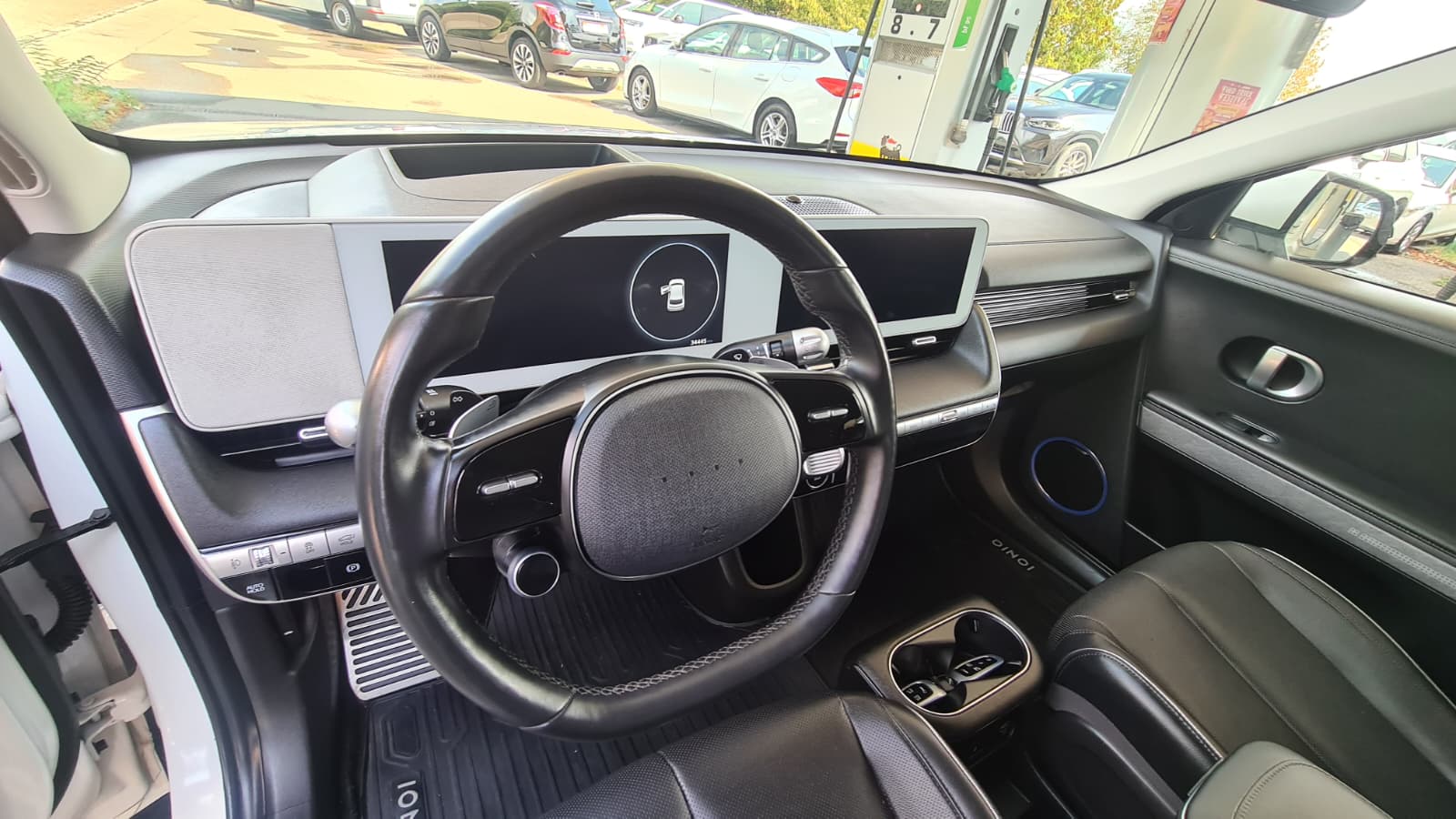 HYUNDAI Ioniq 5 77kWh Amplia 2WD ** Gr-Navi ** RF-Kamera 360° ** Sitzheizung V+H ** H-UP-Disp ** Anh-Kupplung 1600kg ** Modell 2024 **-image-15