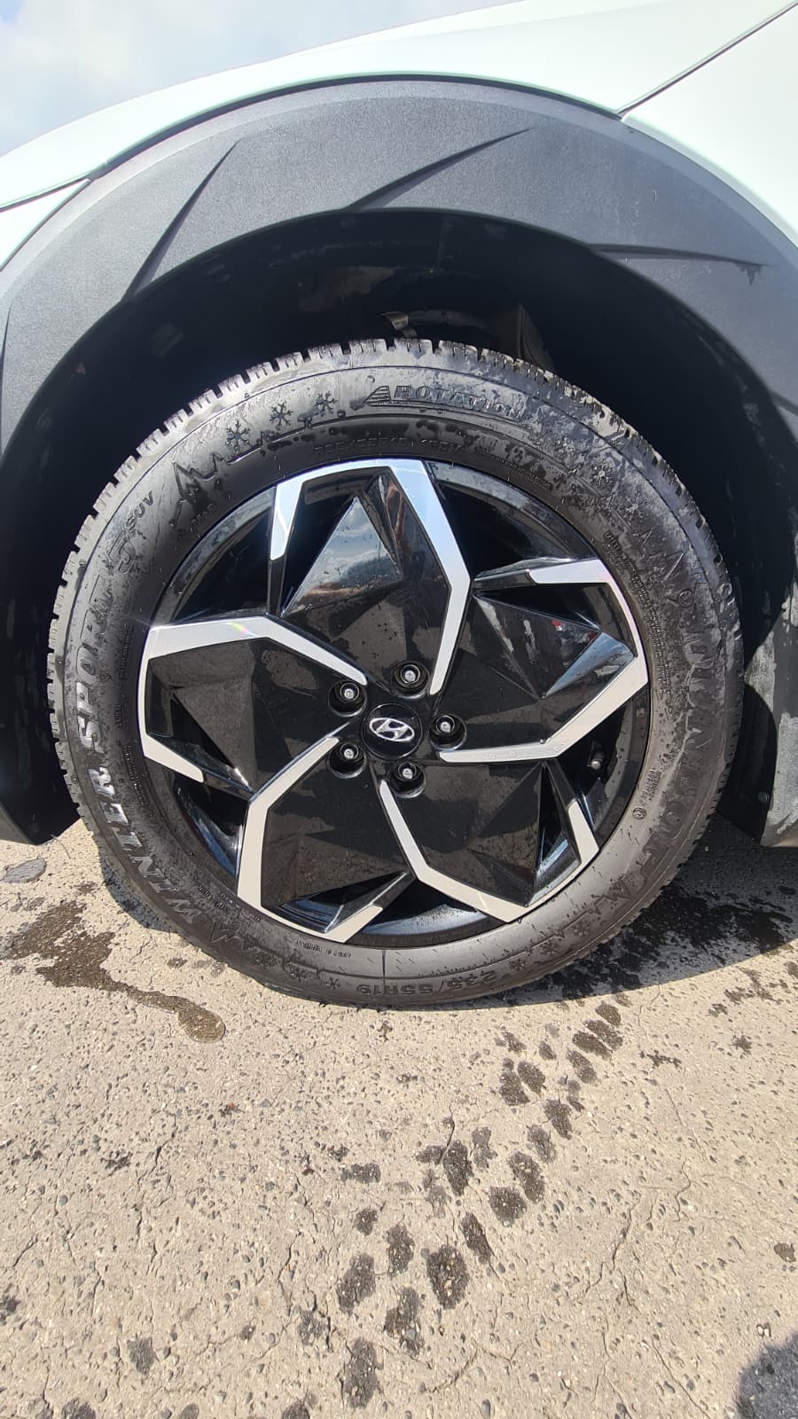 HYUNDAI Ioniq 5 77kWh Amplia 2WD ** Gr-Navi ** RF-Kamera 360° ** Sitzheizung V+H ** H-UP-Disp ** Anh-Kupplung 1600kg ** Modell 2024 **-image-19