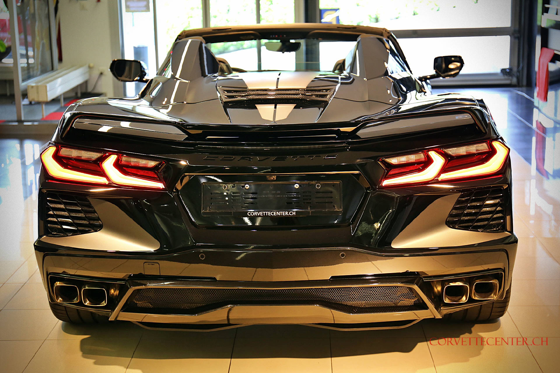 CHEVROLET Corvette Convertible 6.2 V8 Z51-image-6