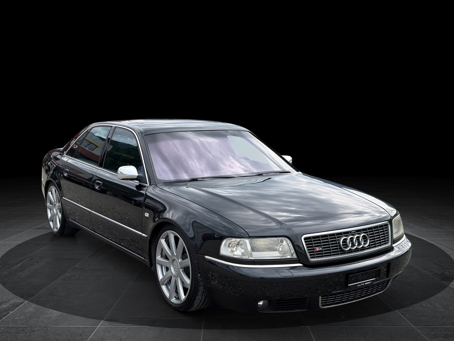 AUDI S8 4.2 quattro-image-0