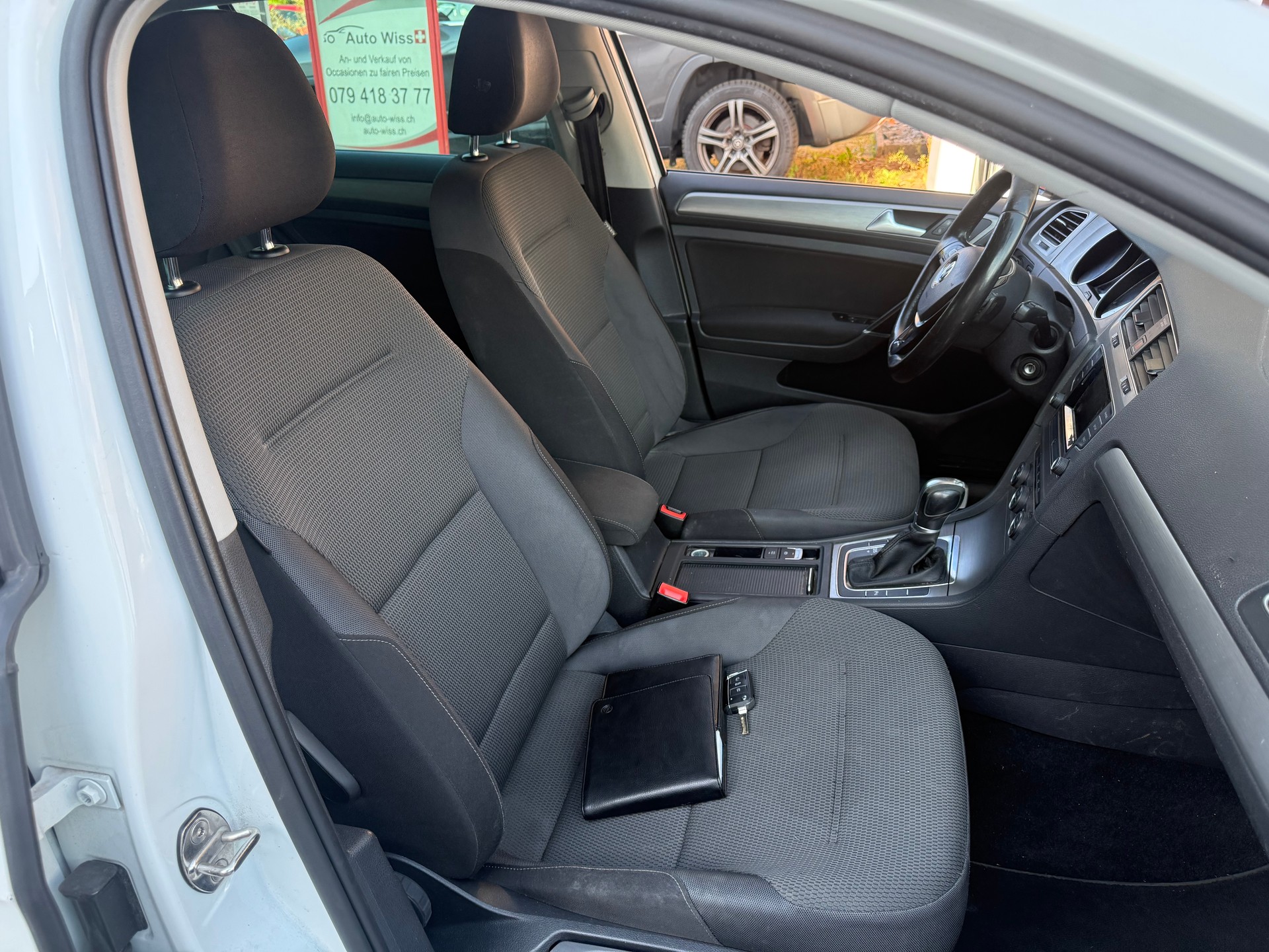 VW Golf 1.4 TSI Highline DSG-image-11