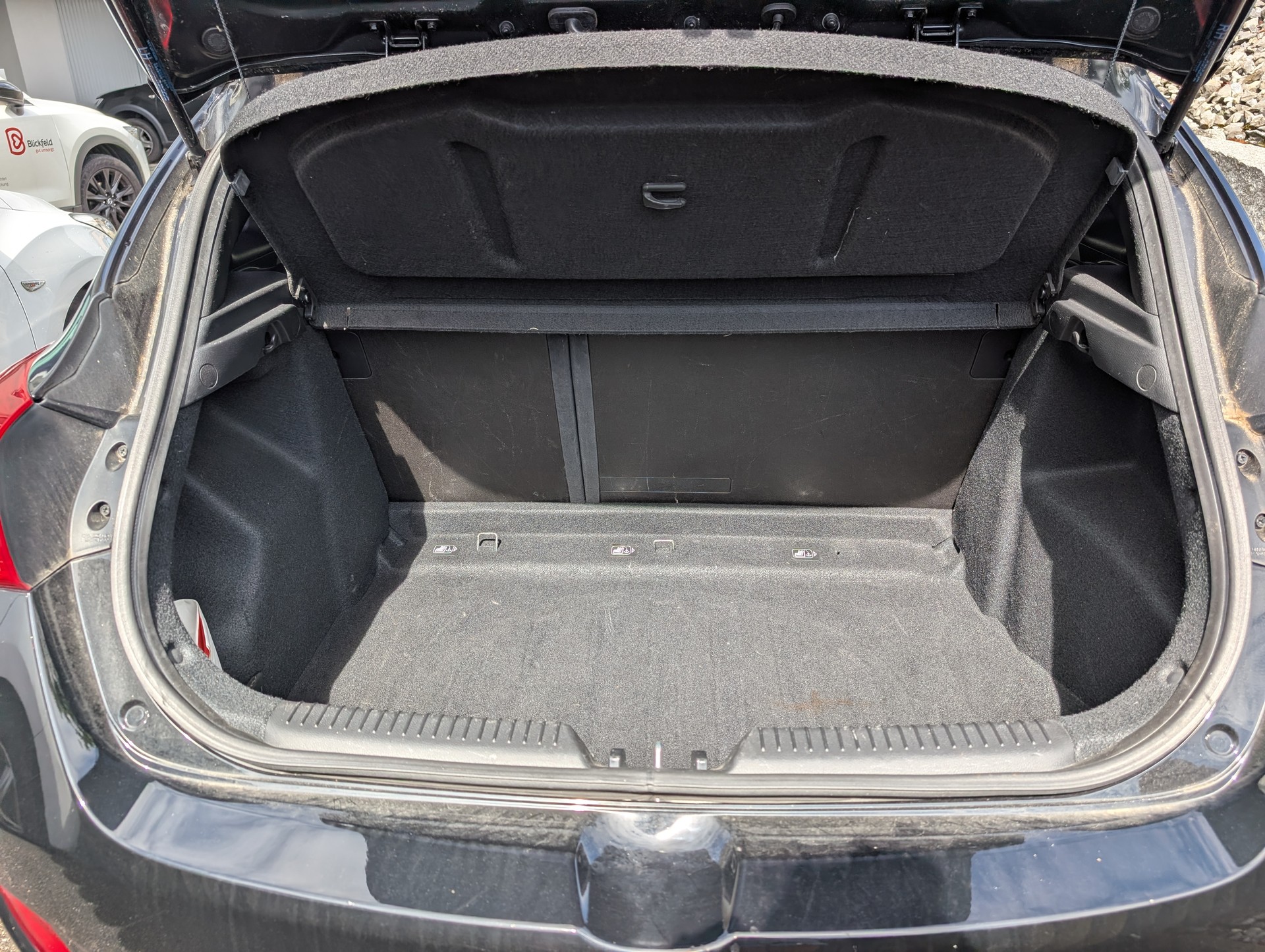 HYUNDAI 1.4 Comfort-image-3