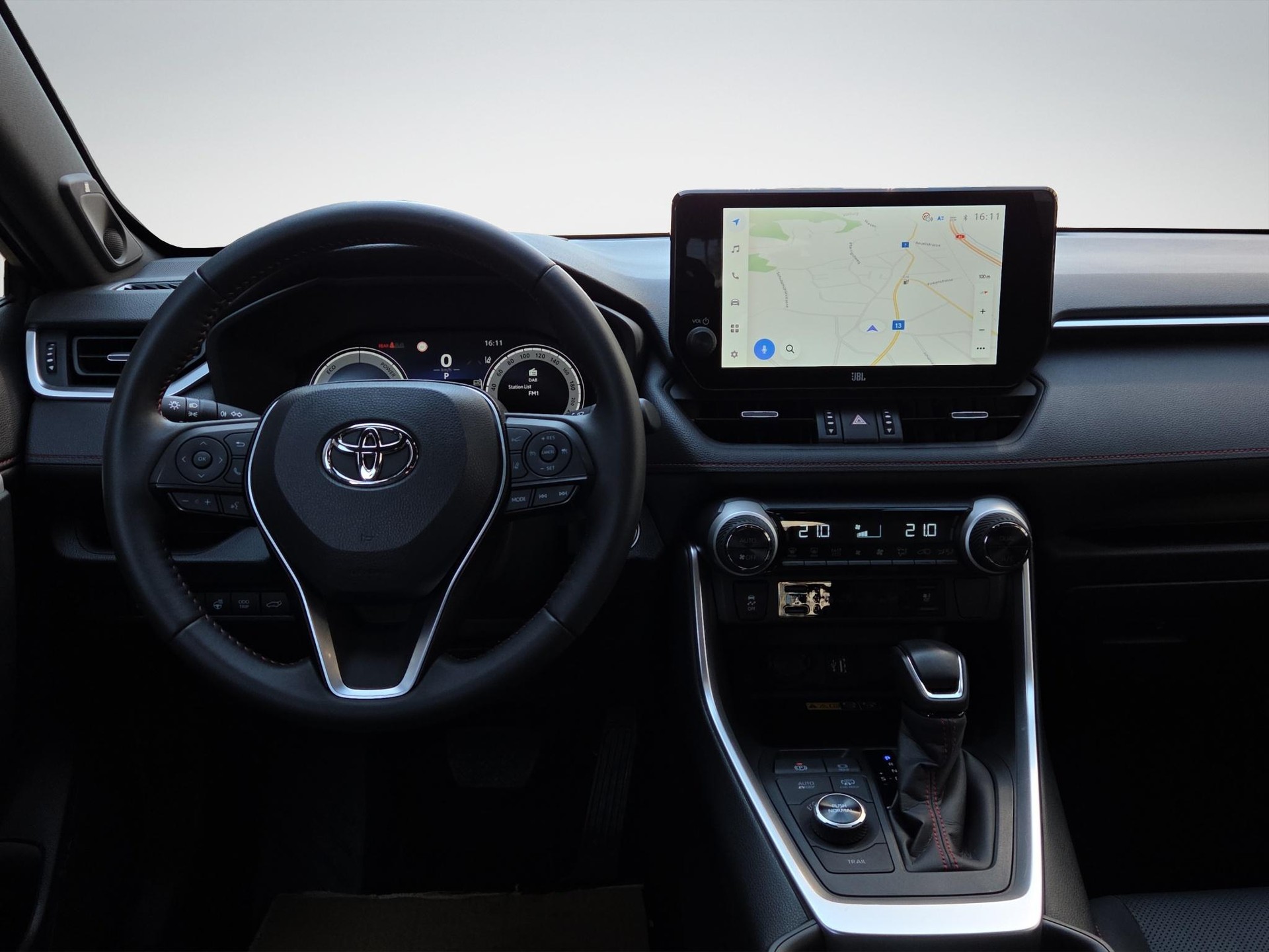TOYOTA RAV4 2.5 Plug-In-Hybrid Platinum-image-11